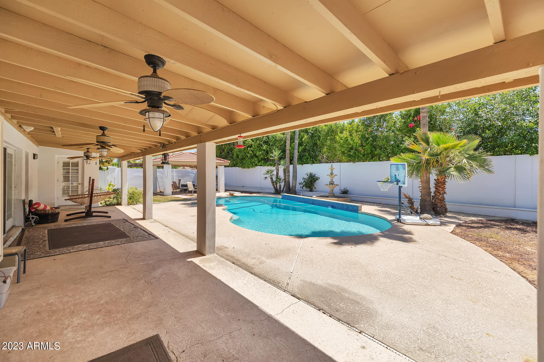 5701 E WINDROSE Drive