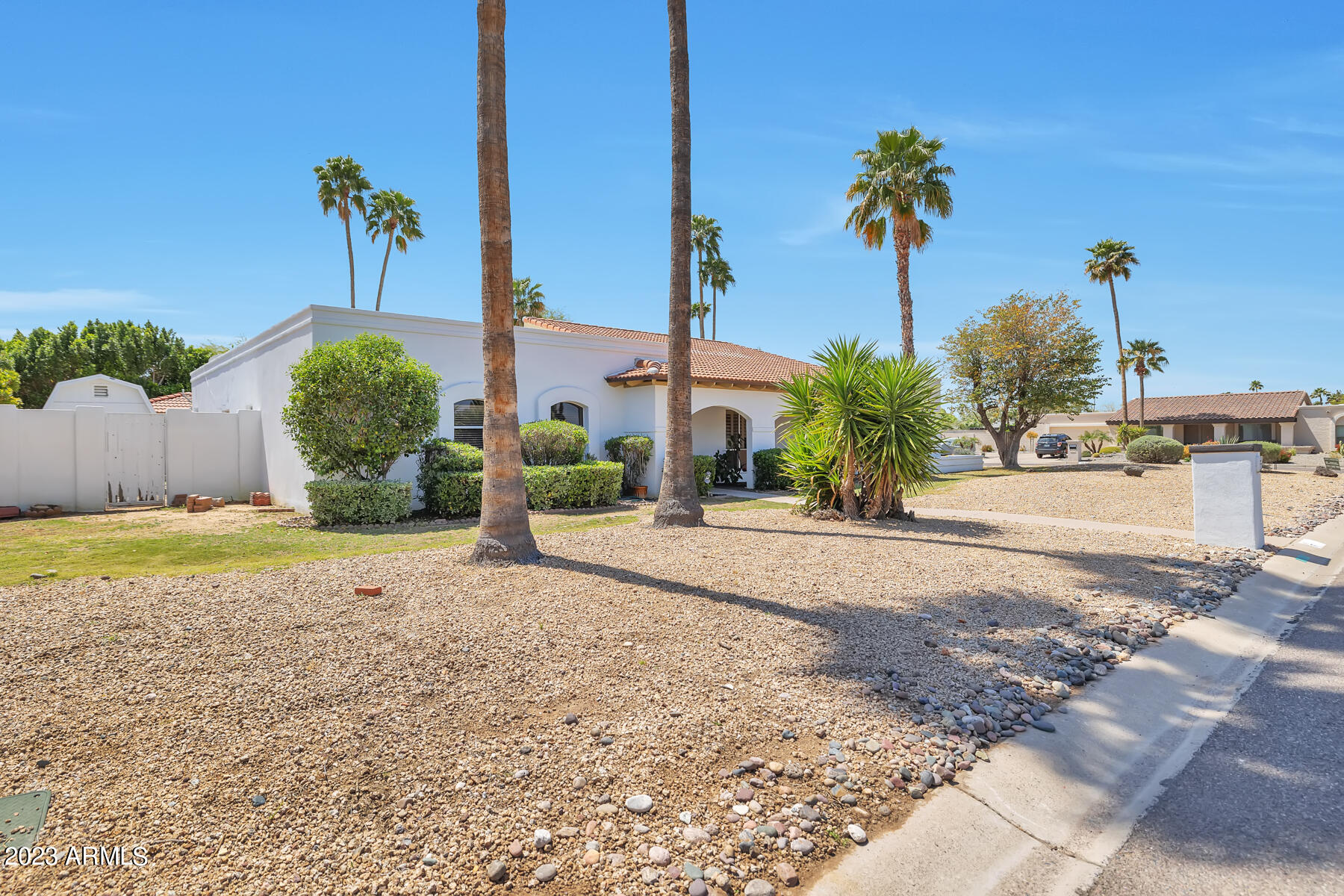 5701 E WINDROSE Drive