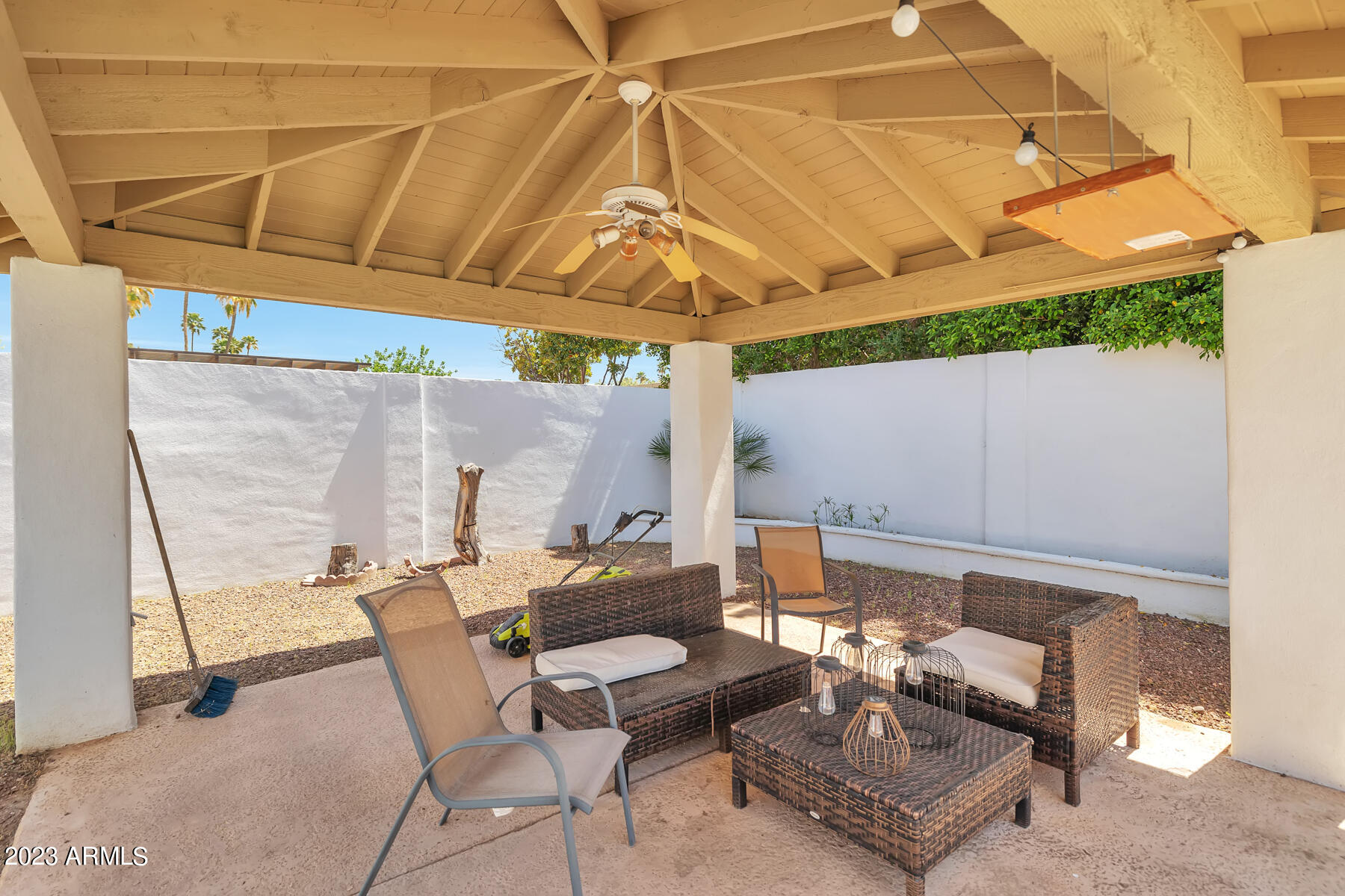5701 E WINDROSE Drive
