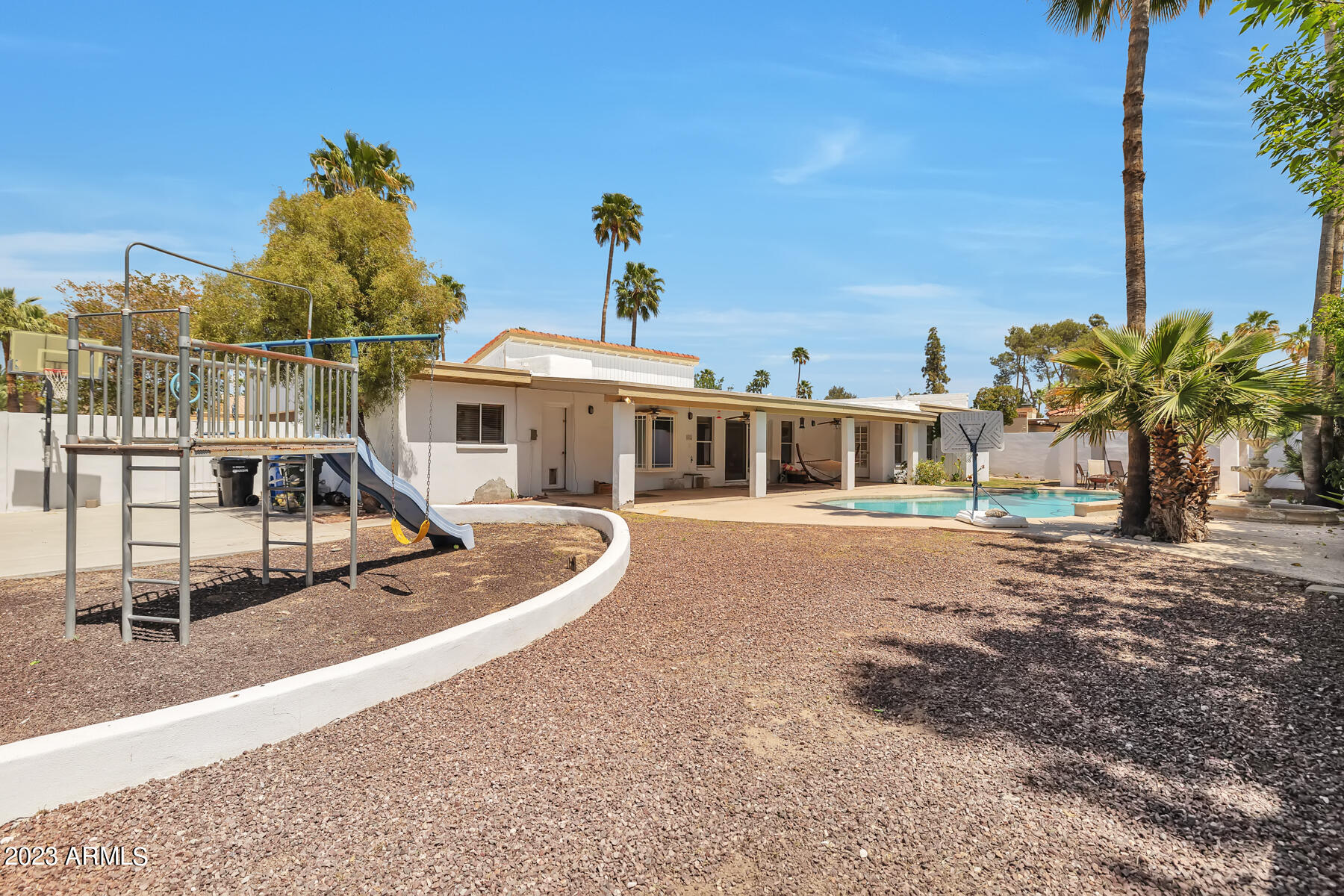 5701 E WINDROSE Drive