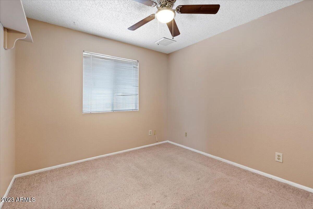 11014 N 39TH Drive