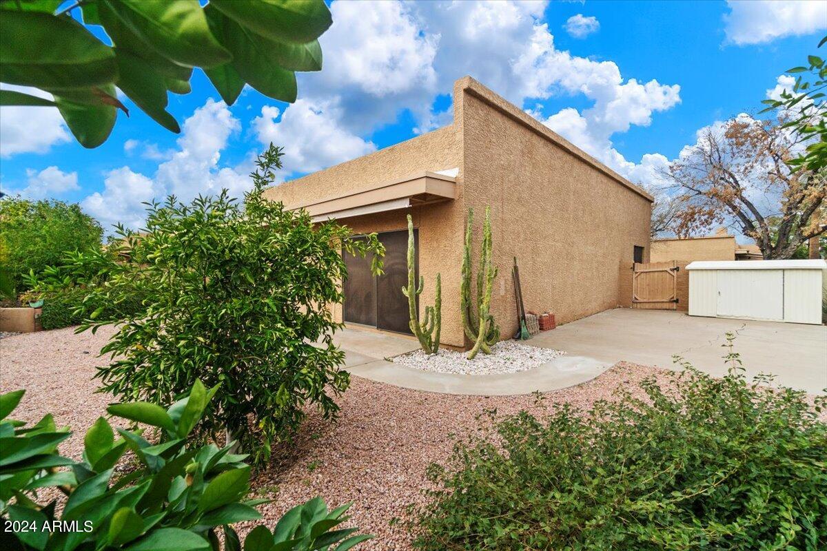 9179 E WINCHCOMB Drive