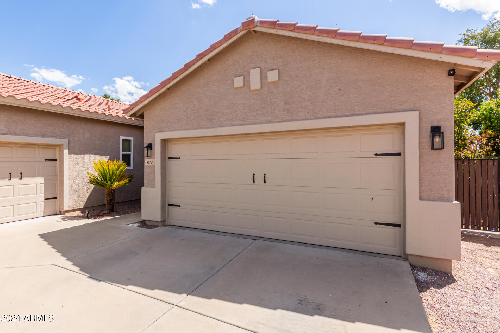 677 W HEMLOCK Way