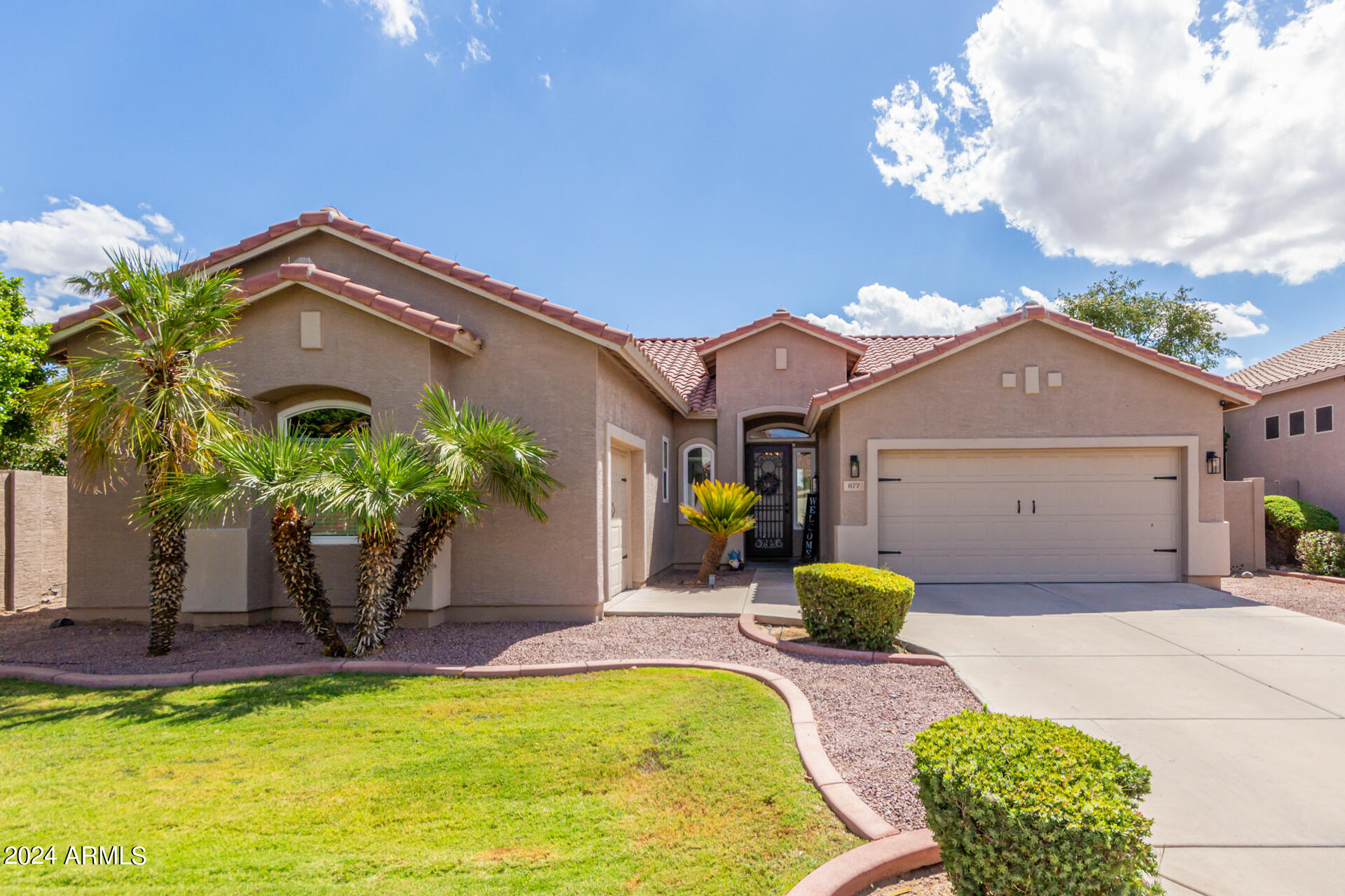 677 W HEMLOCK Way