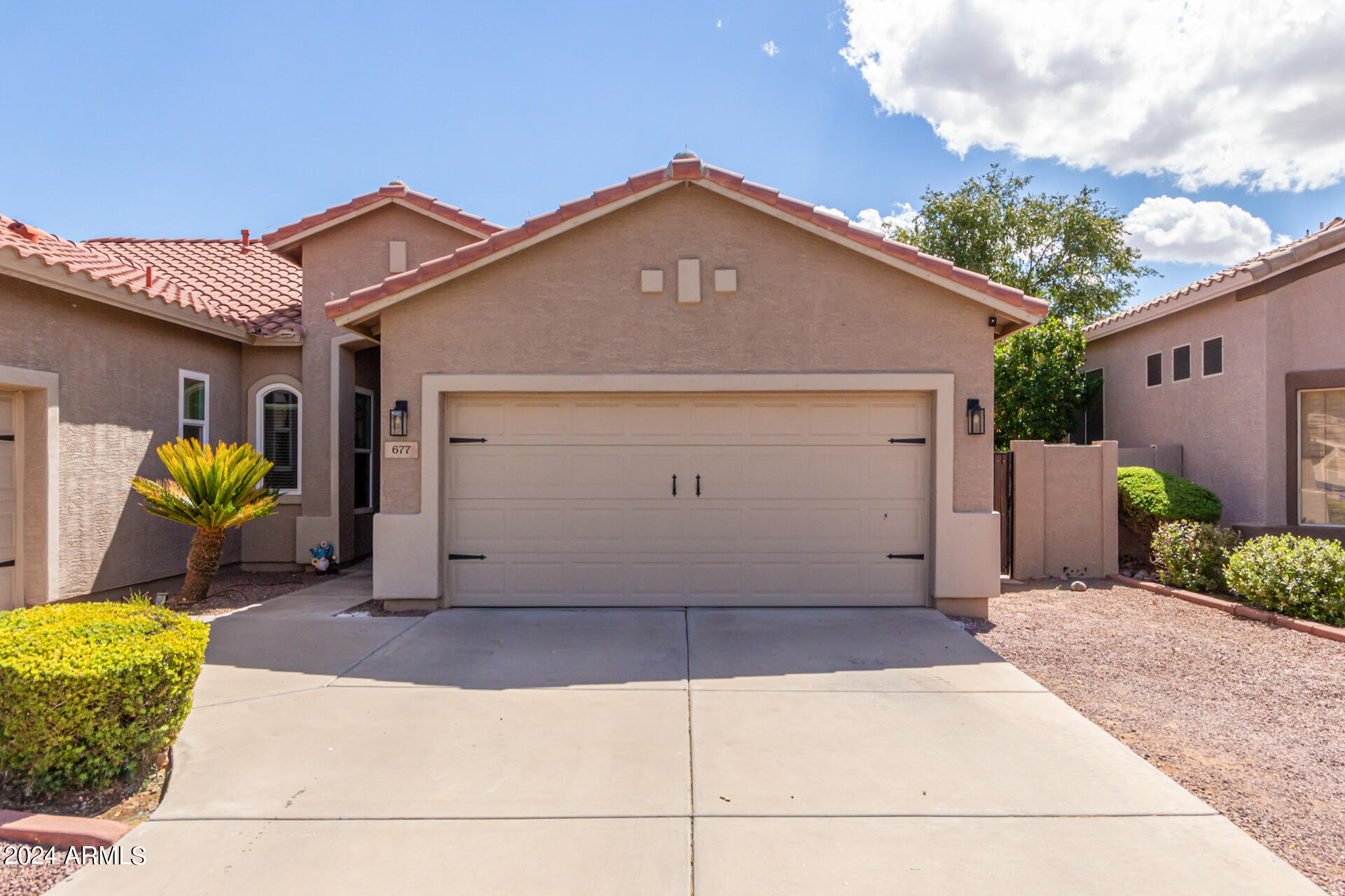 677 W HEMLOCK Way