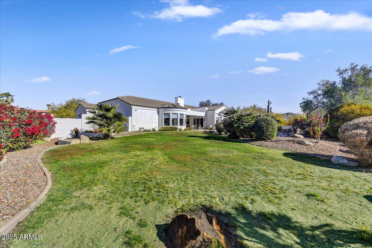 8027 E JUAN TABO Road