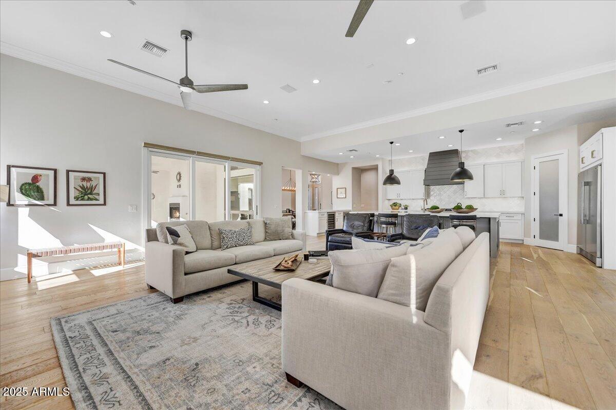 8027 E JUAN TABO Road
