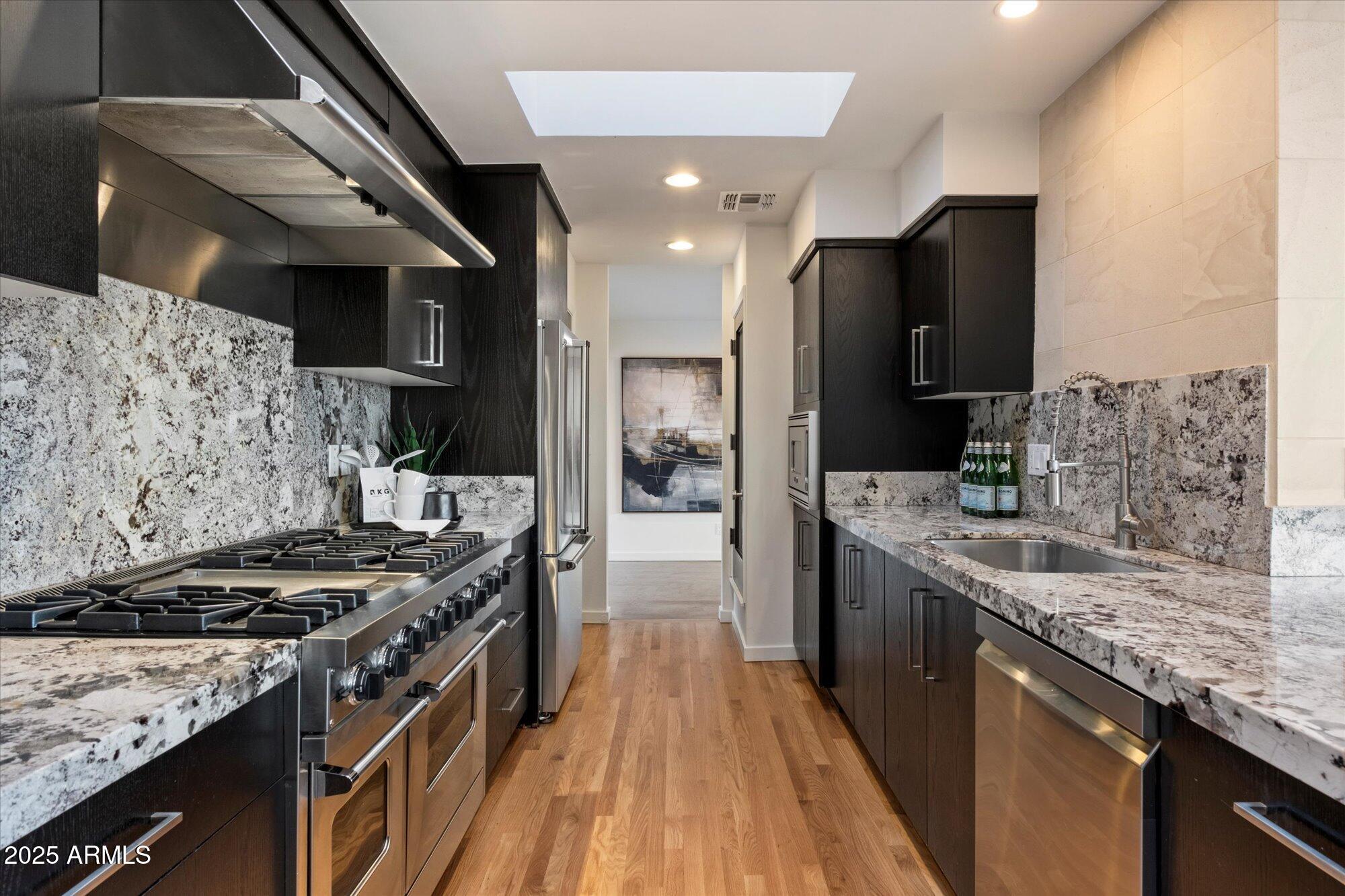 4959 E RED ROCK Drive