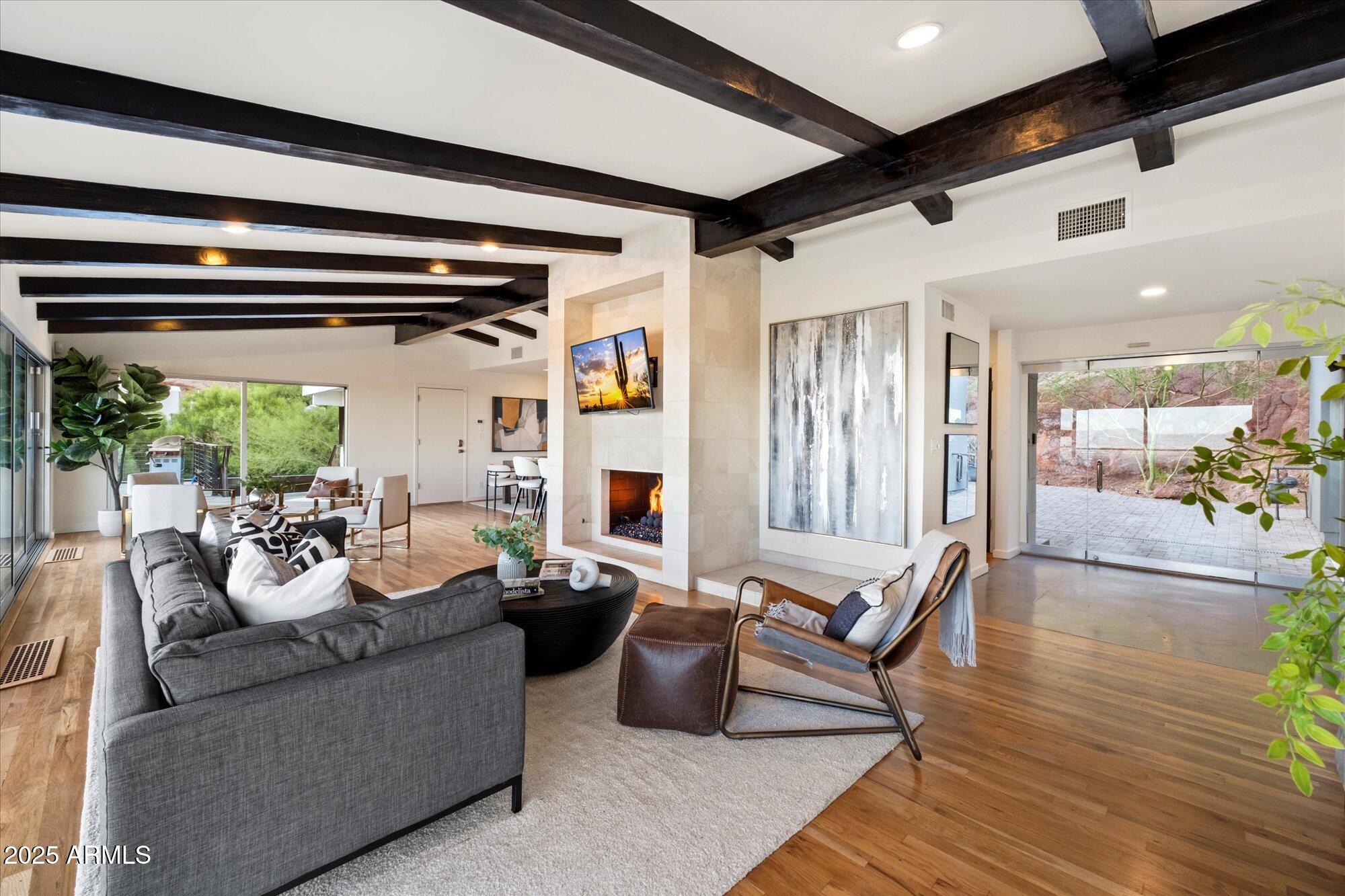 4959 E RED ROCK Drive