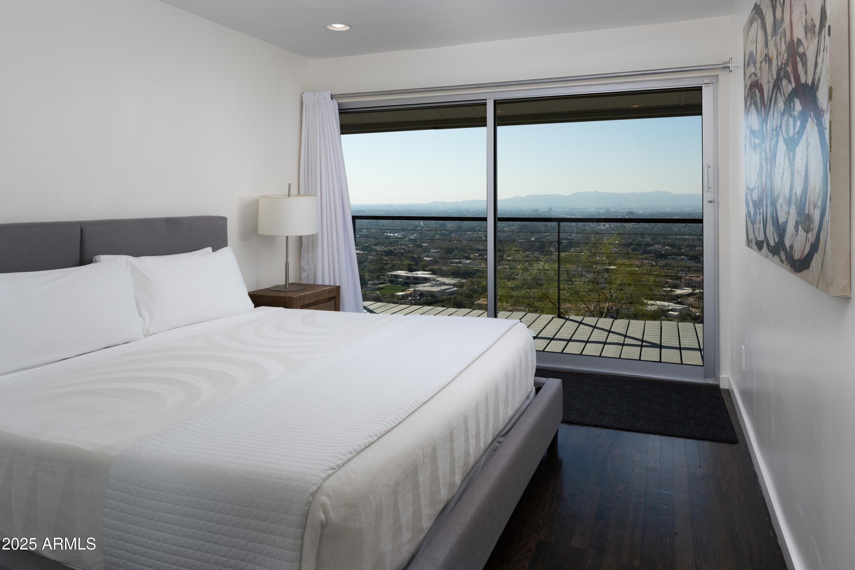 4959 E RED ROCK Drive