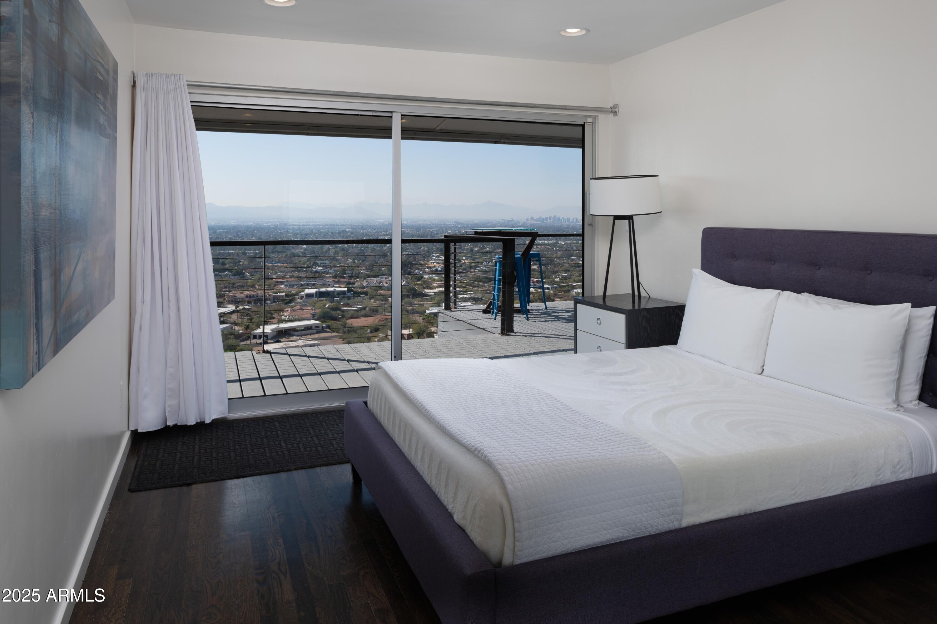 4959 E RED ROCK Drive