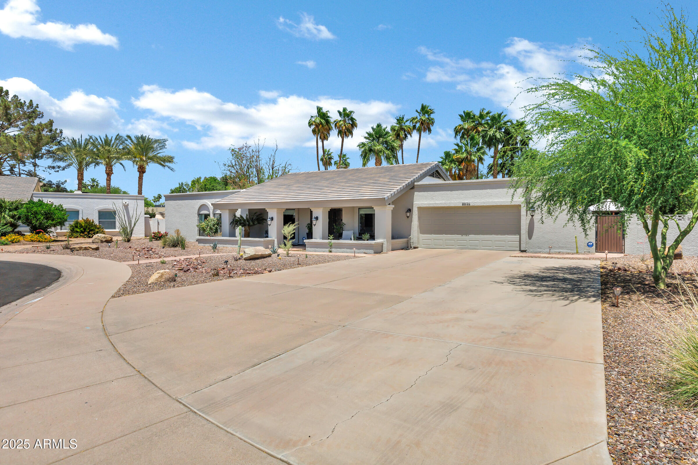8936 N 80TH Place