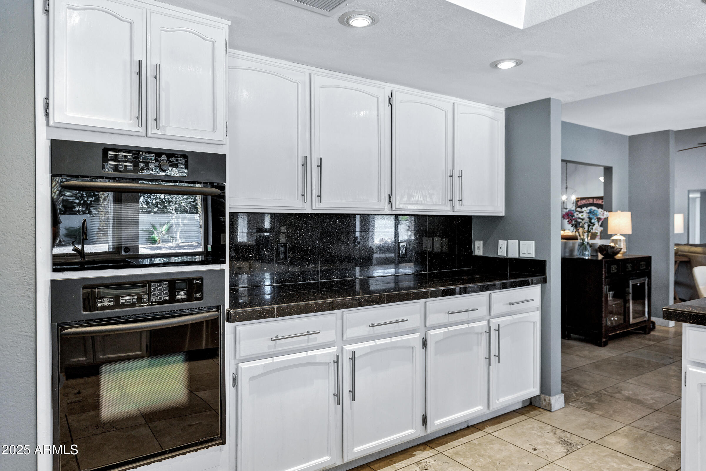 8936 N 80TH Place