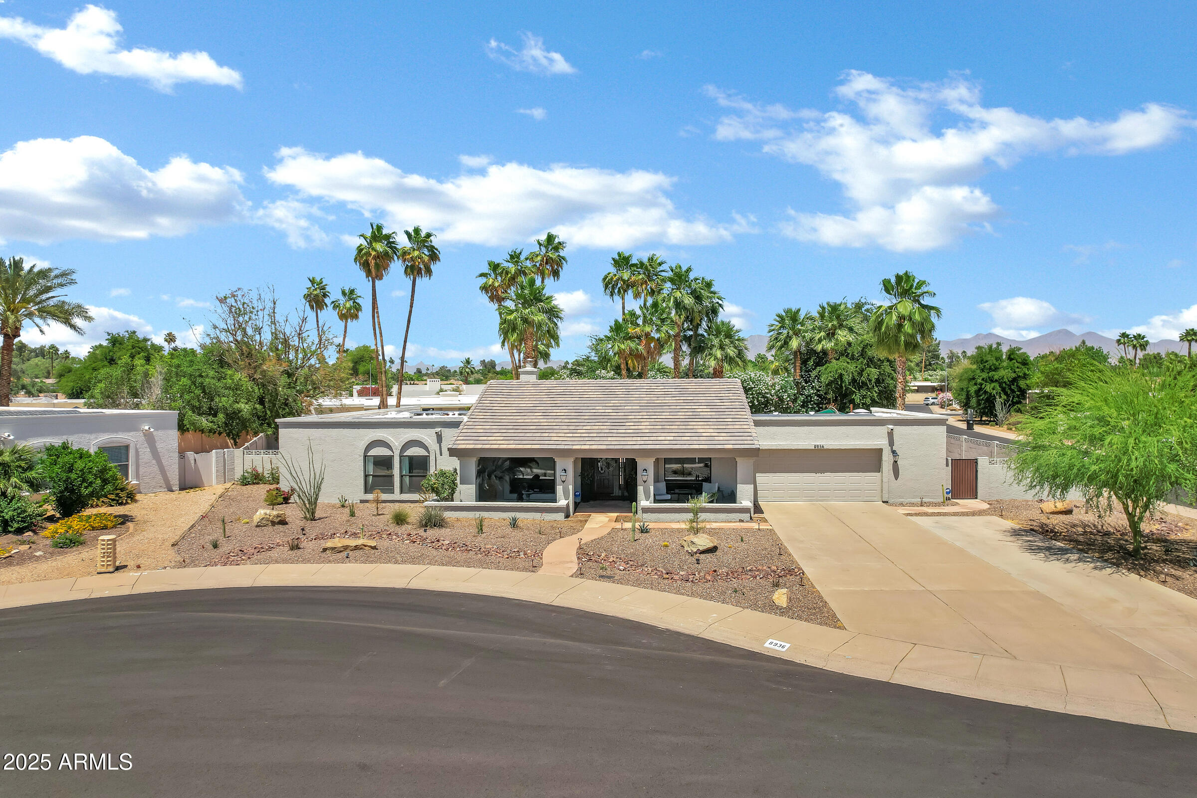 8936 N 80TH Place