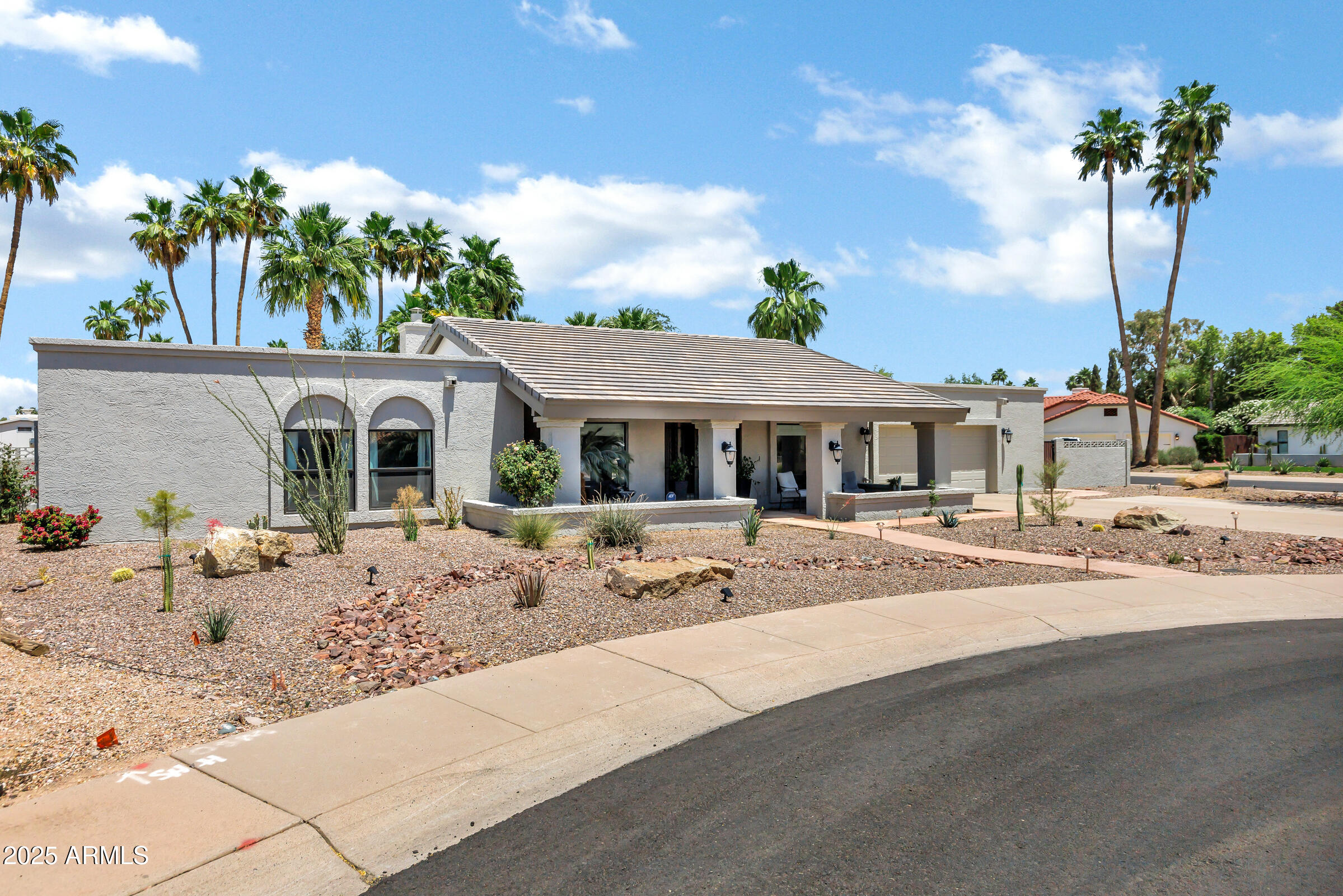 8936 N 80TH Place