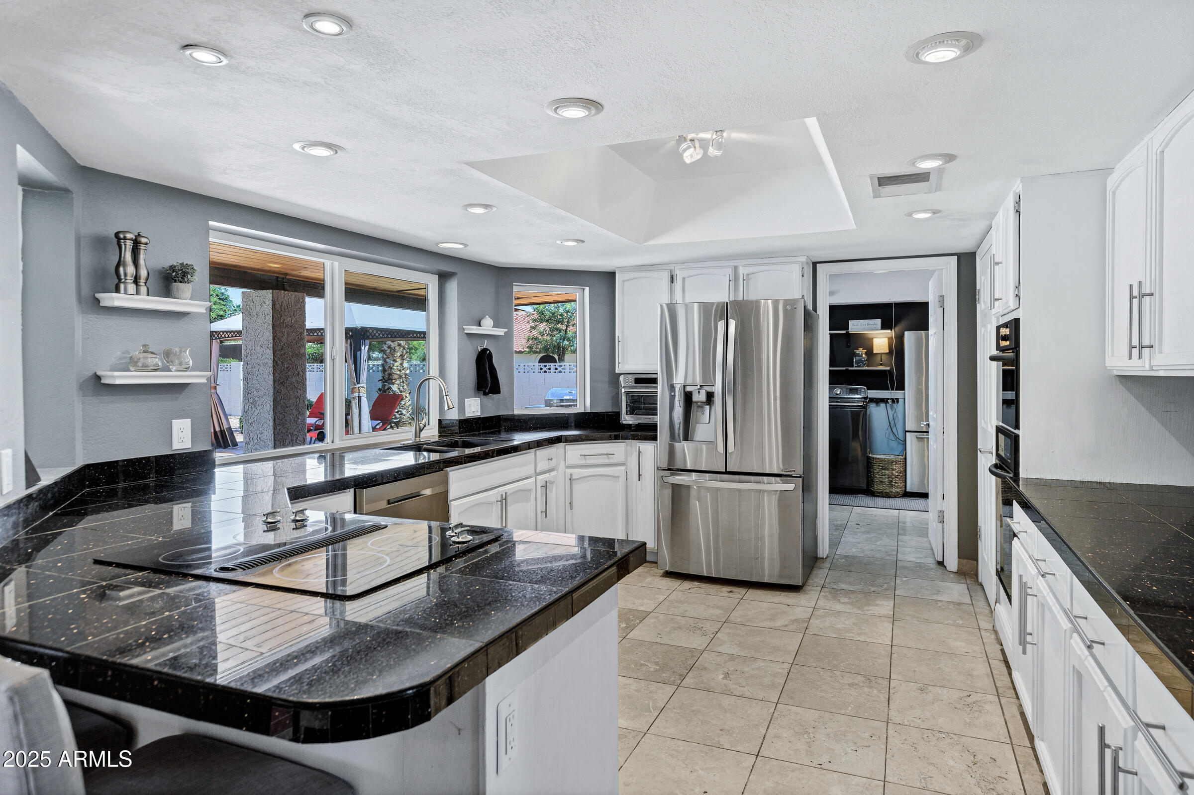 8936 N 80TH Place