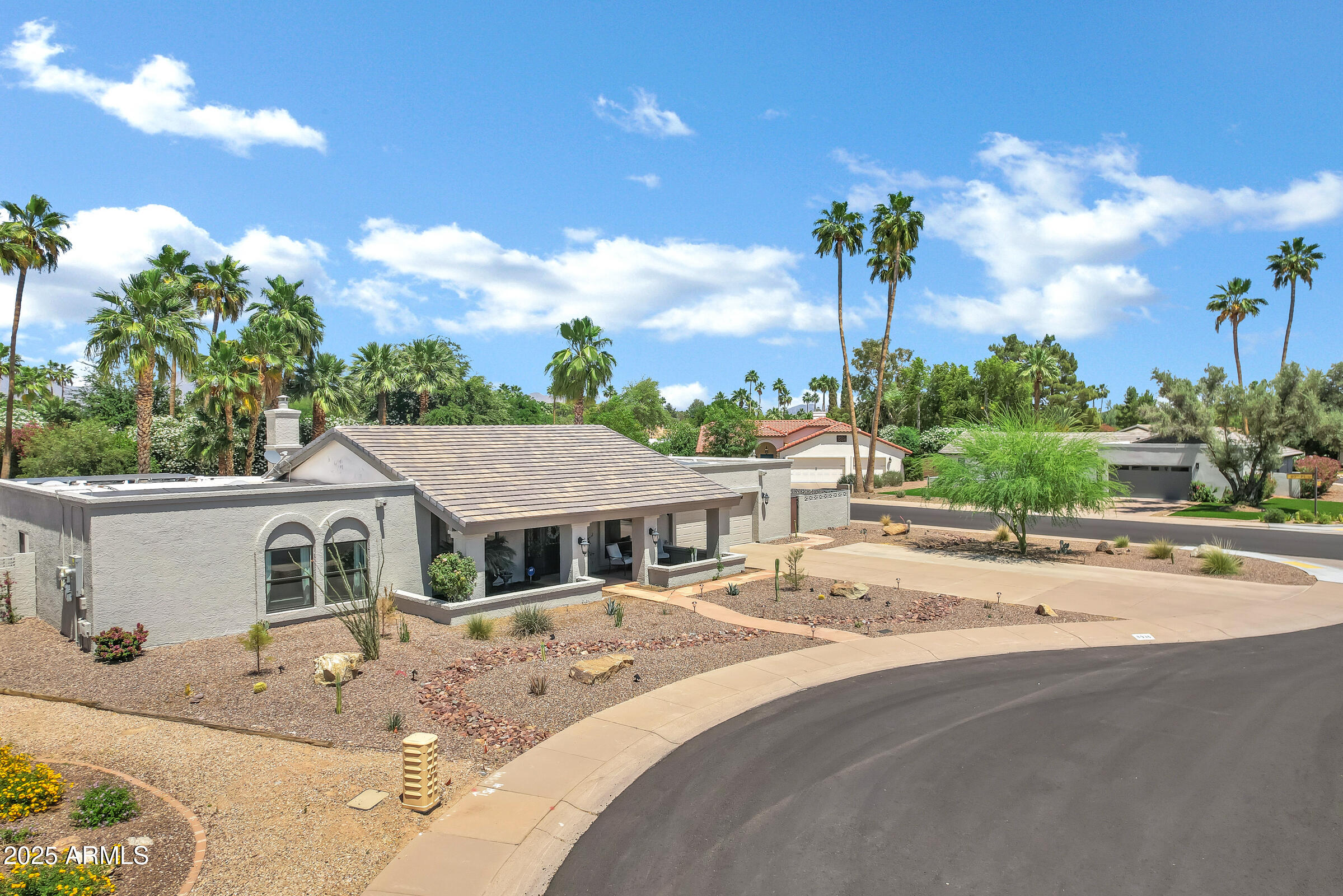 8936 N 80TH Place
