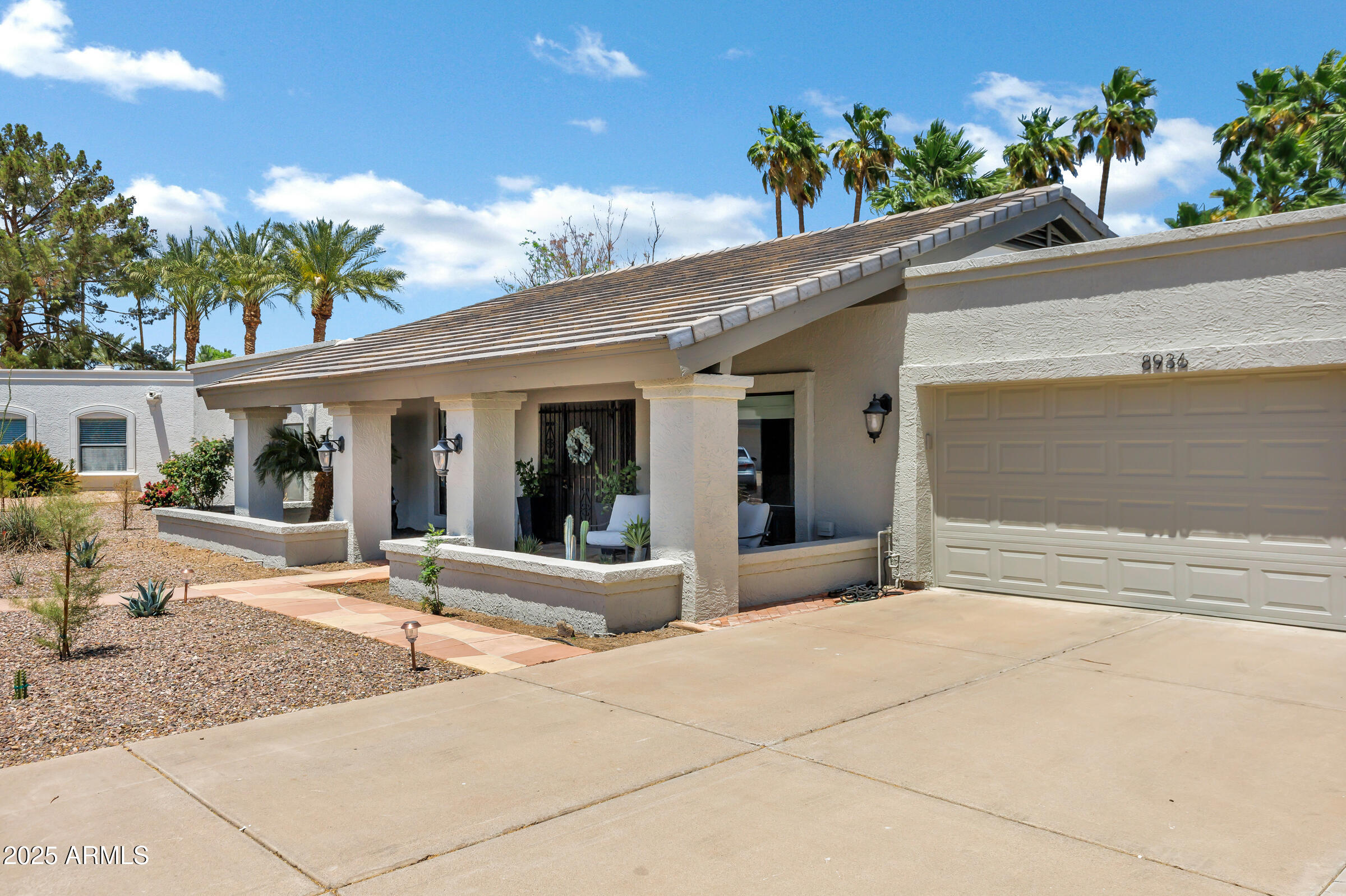 8936 N 80TH Place