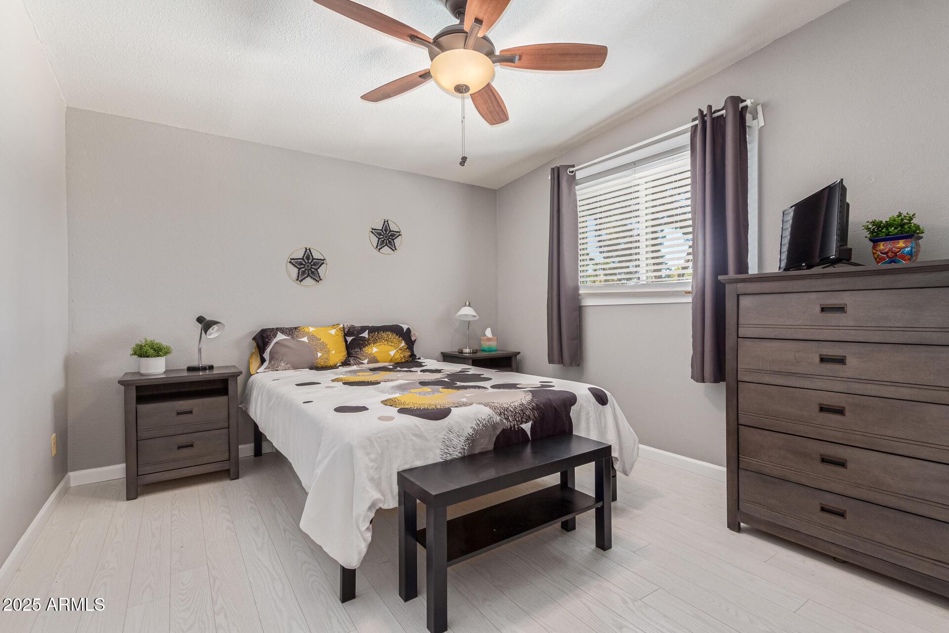 3802 E SHAW BUTTE Drive, Phoenix