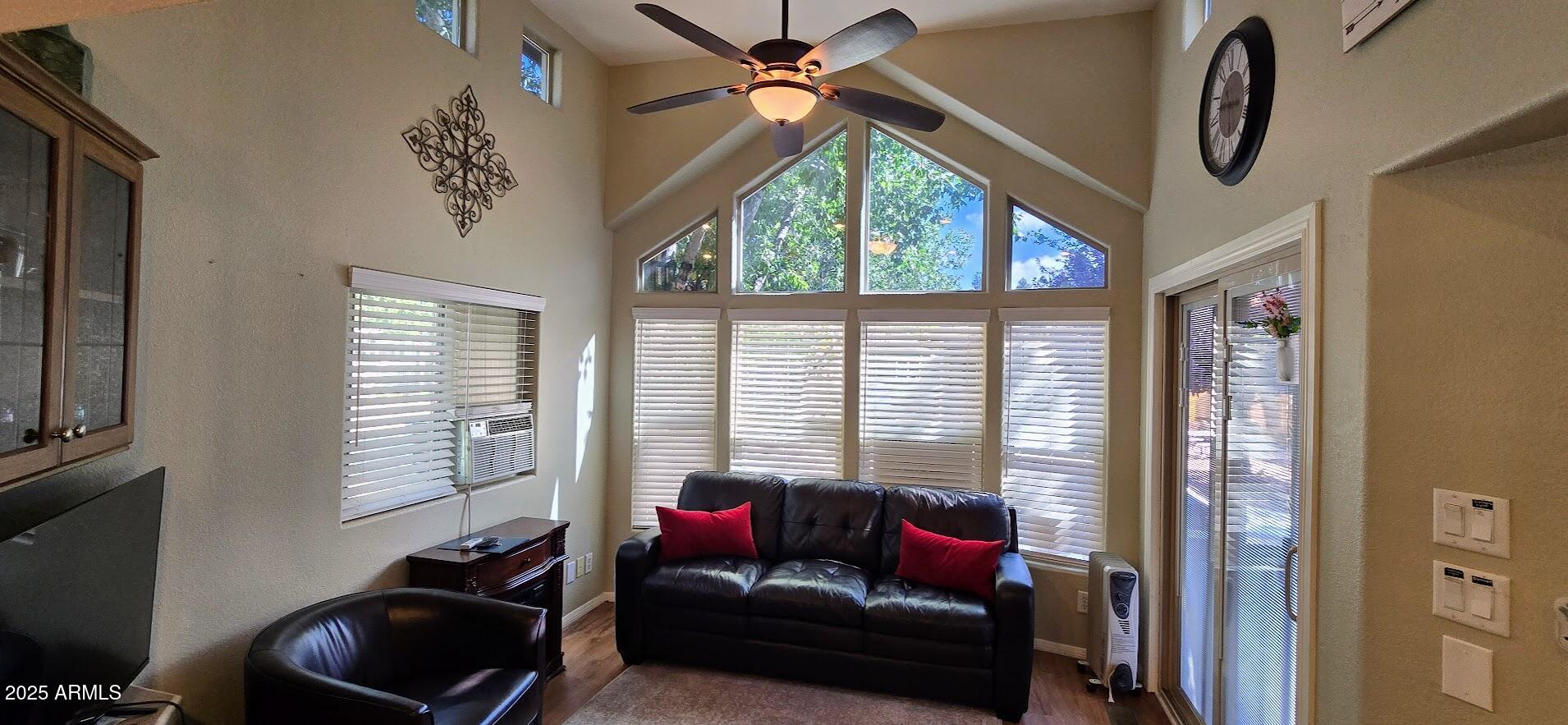 17550 S MUNDS RANCH Road, 325