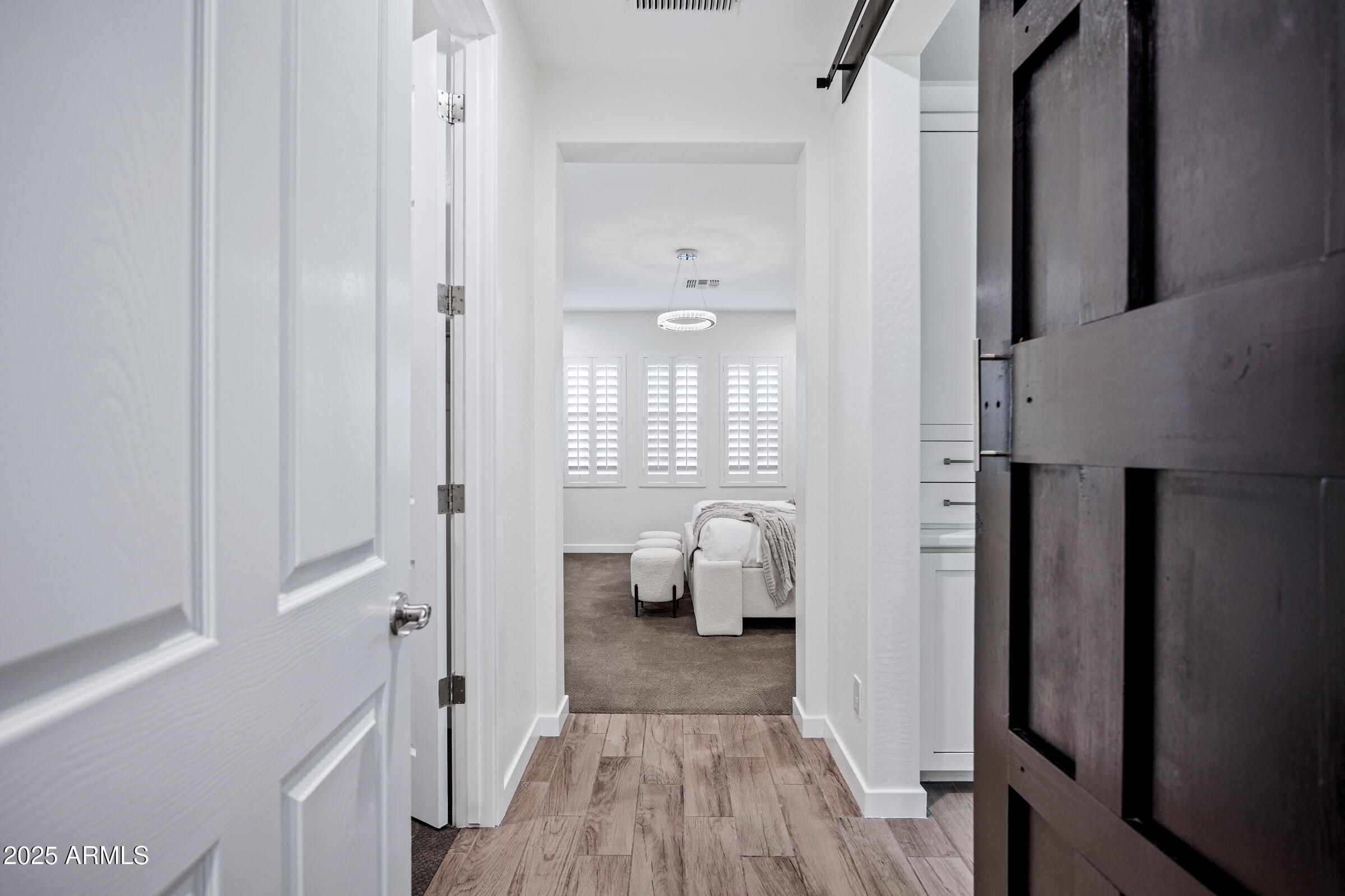 2342 W GLORIA Lane