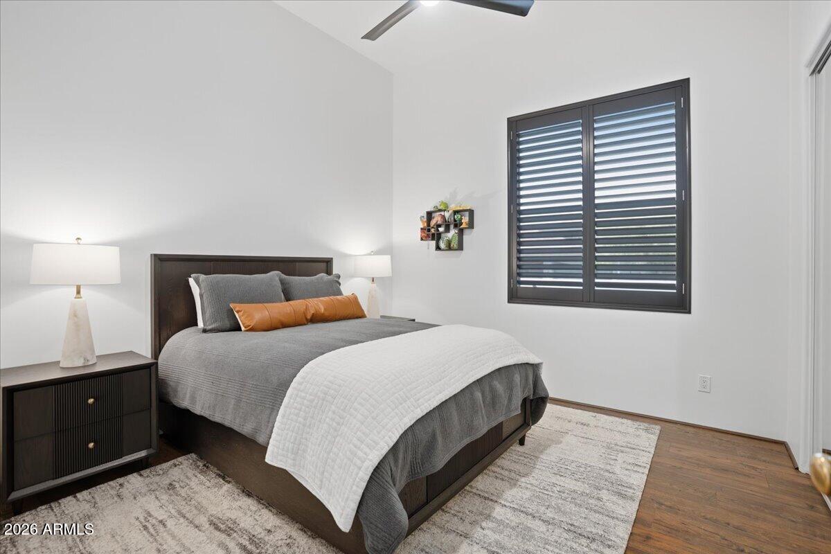 5311 E GRAY WOLF Trail