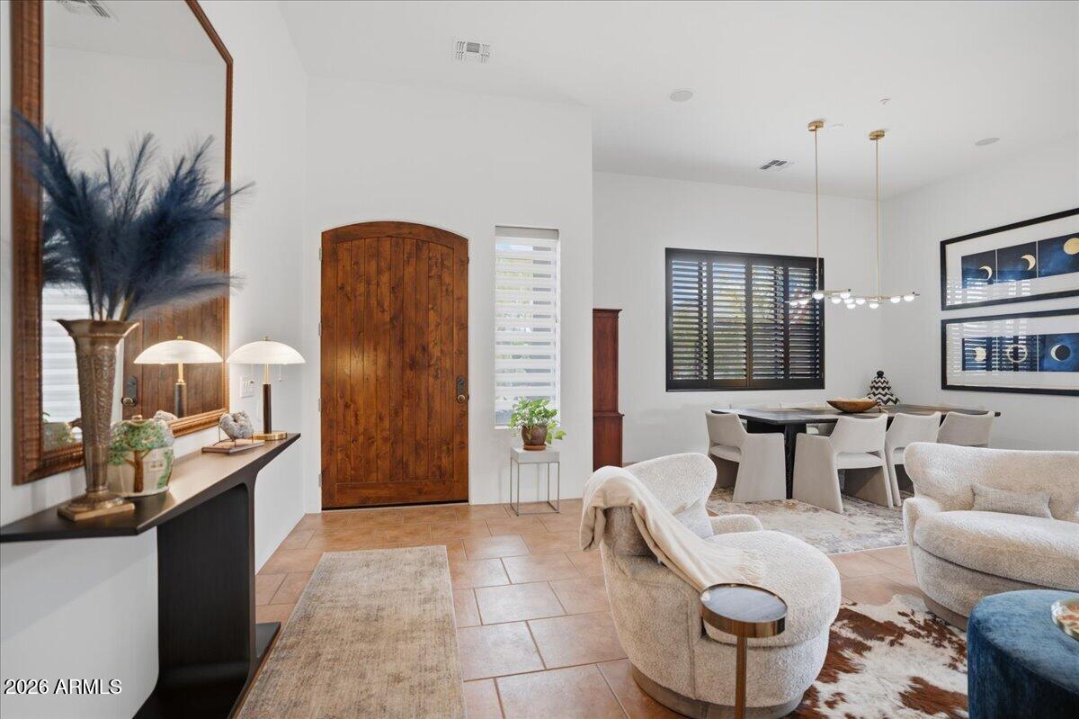 5311 E GRAY WOLF Trail