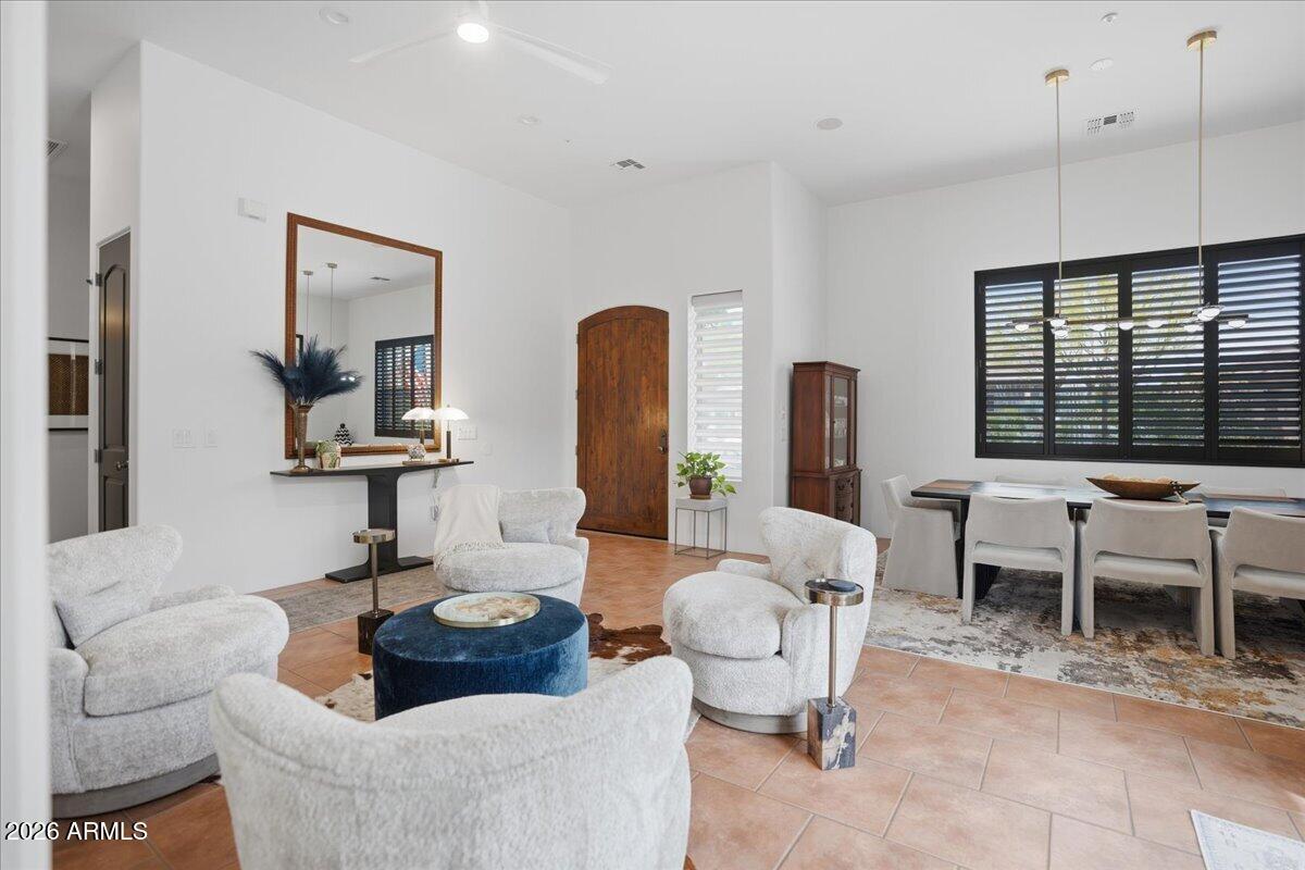 5311 E GRAY WOLF Trail