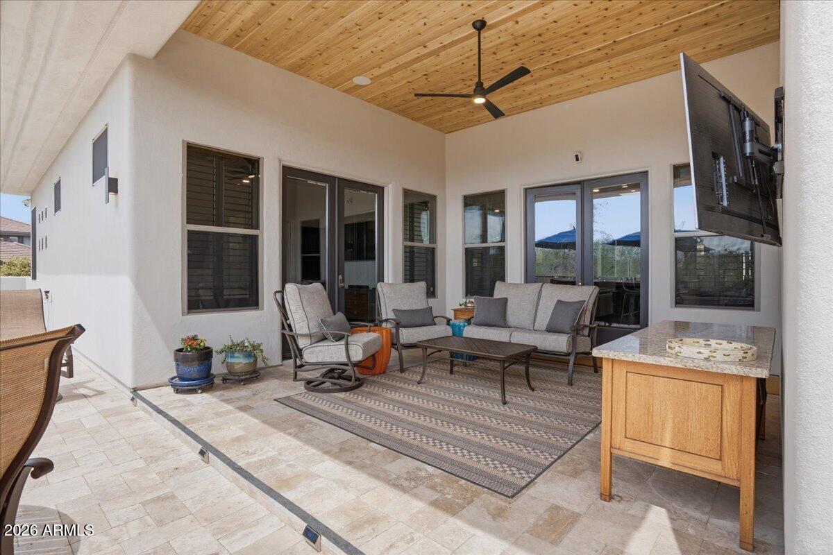 5311 E GRAY WOLF Trail