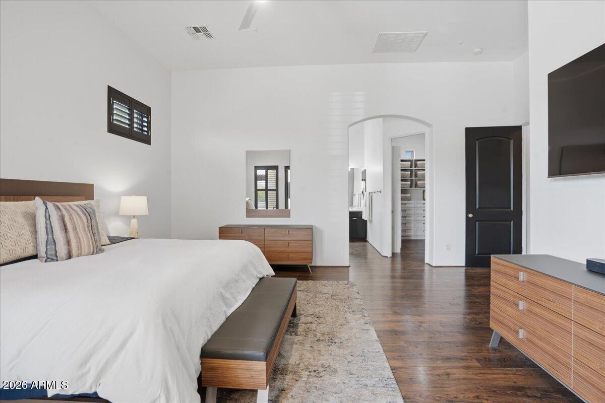 5311 E GRAY WOLF Trail