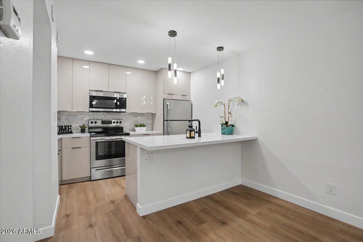 1432 W EMERALD Avenue 751