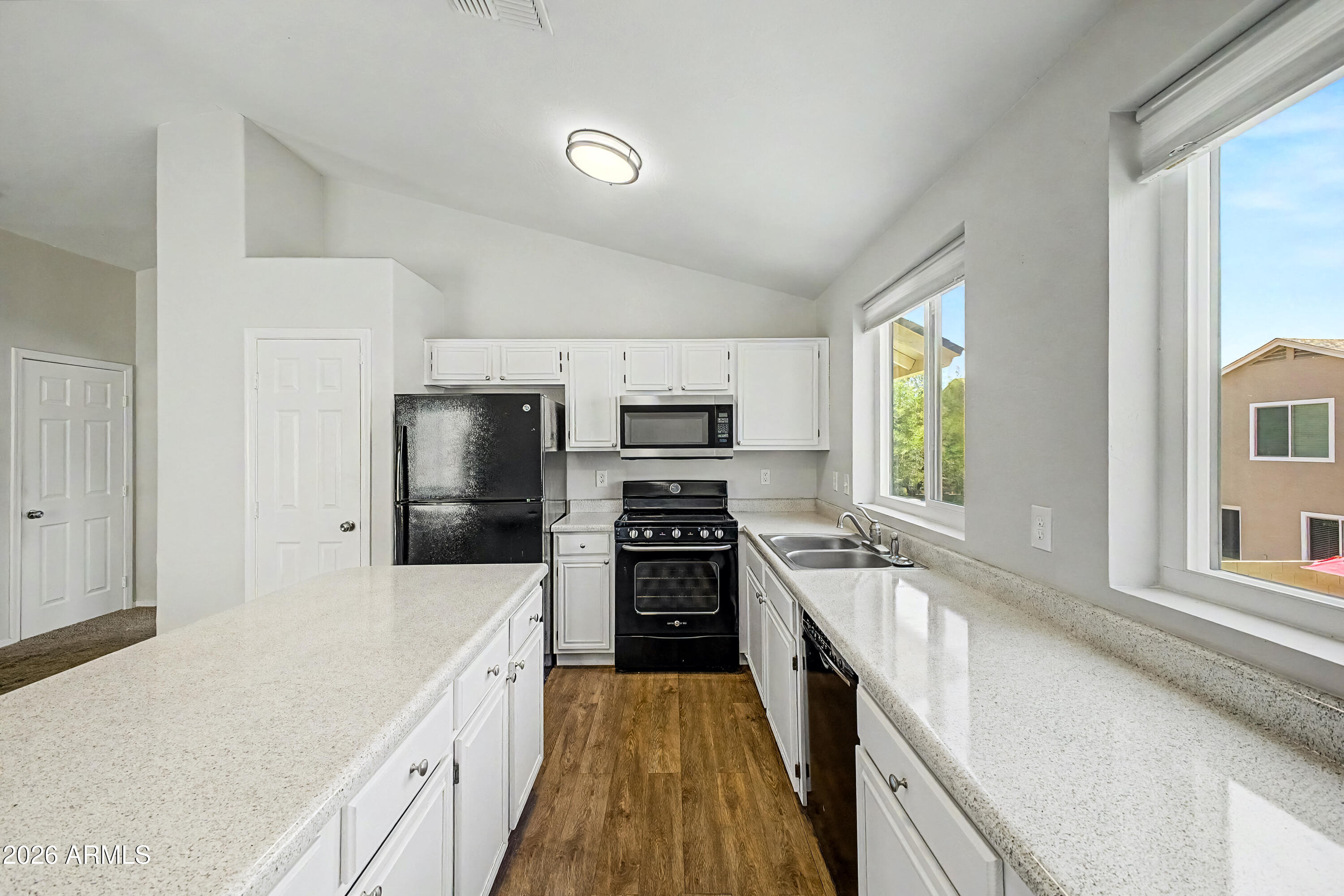 3134 E MCKELLIPS Road 221