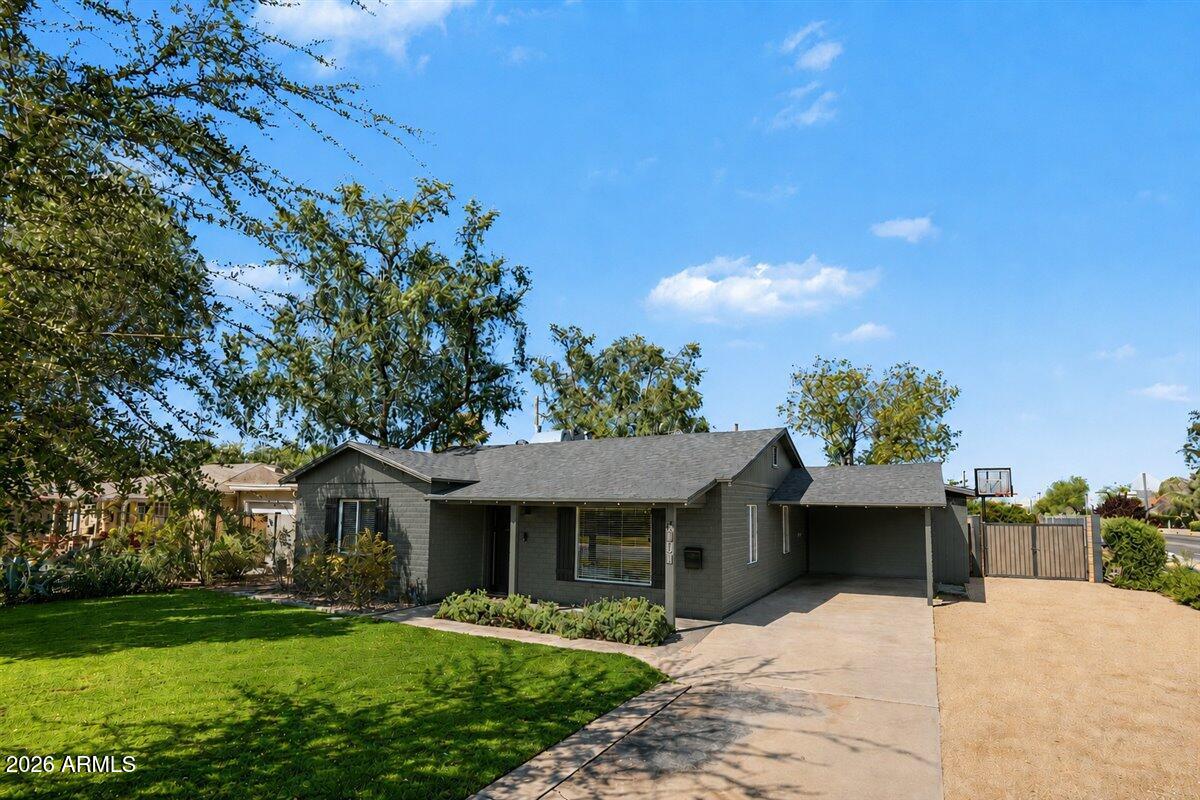 4446 N 33RD Place