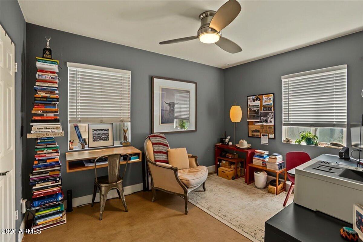 4446 N 33RD Place