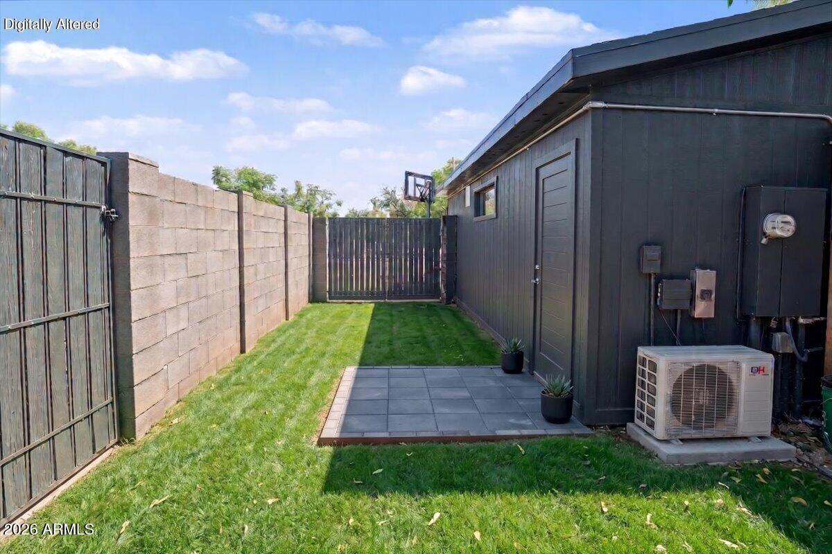 4446 N 33RD Place
