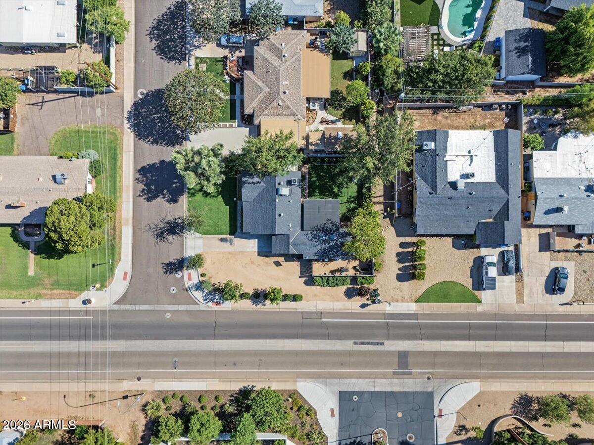 4446 N 33RD Place