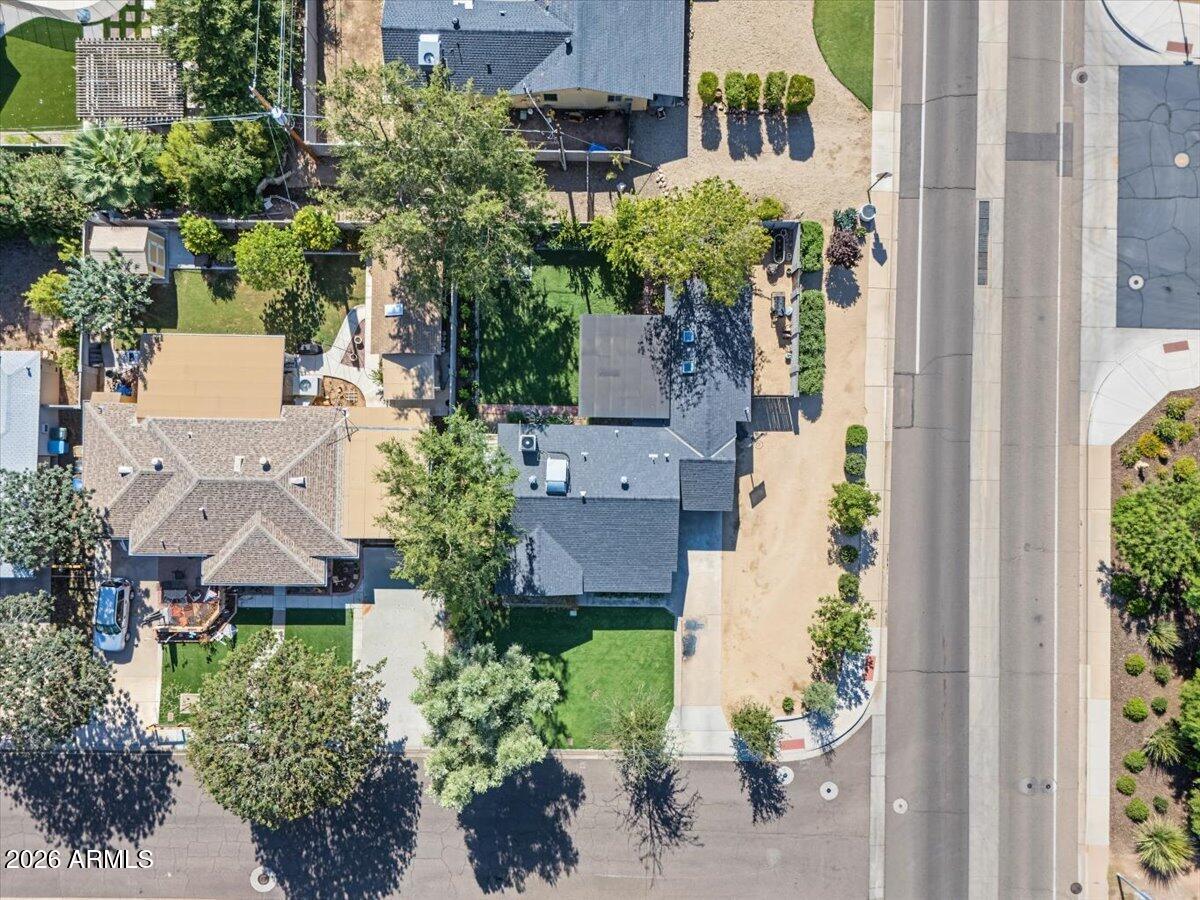 4446 N 33RD Place
