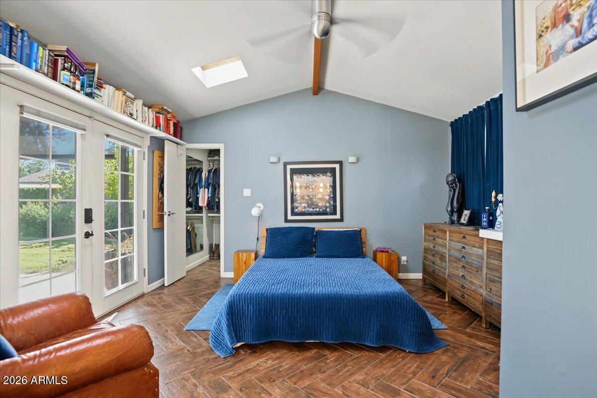 4446 N 33RD Place