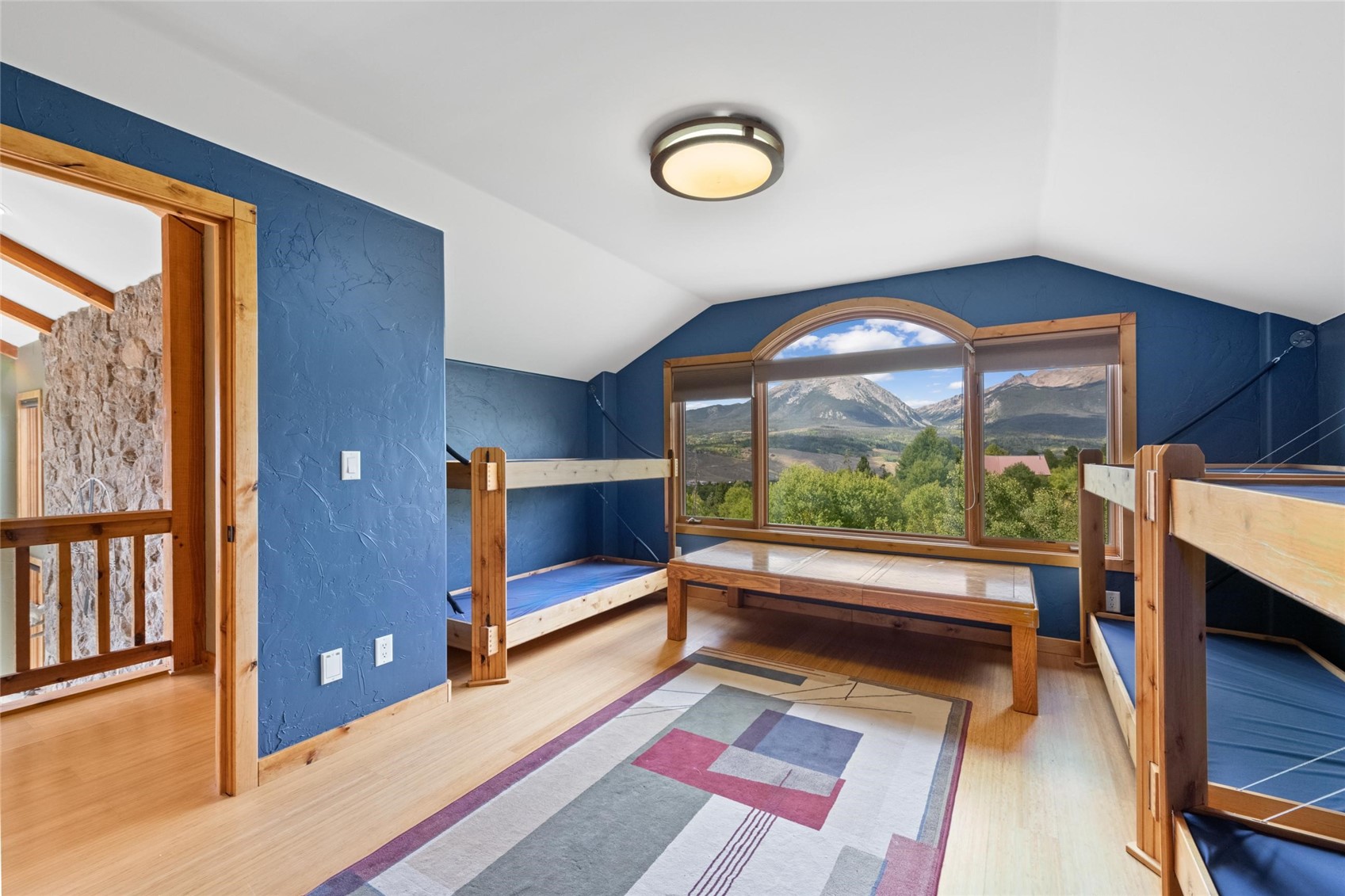 817 Ptarmigan TRAIL