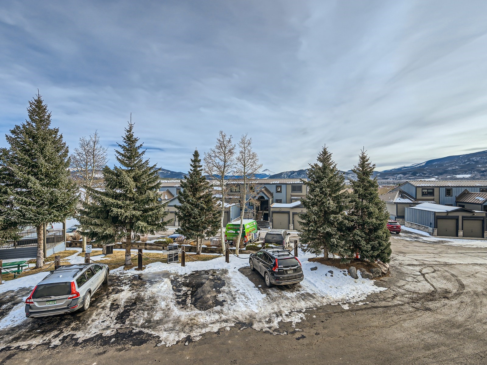 1650 Lakeview TERRACE 205E