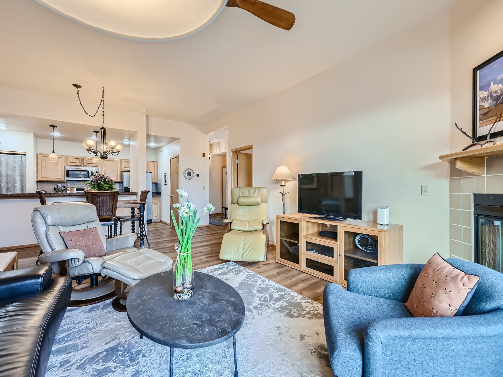 1650 Lakeview TERRACE 205E