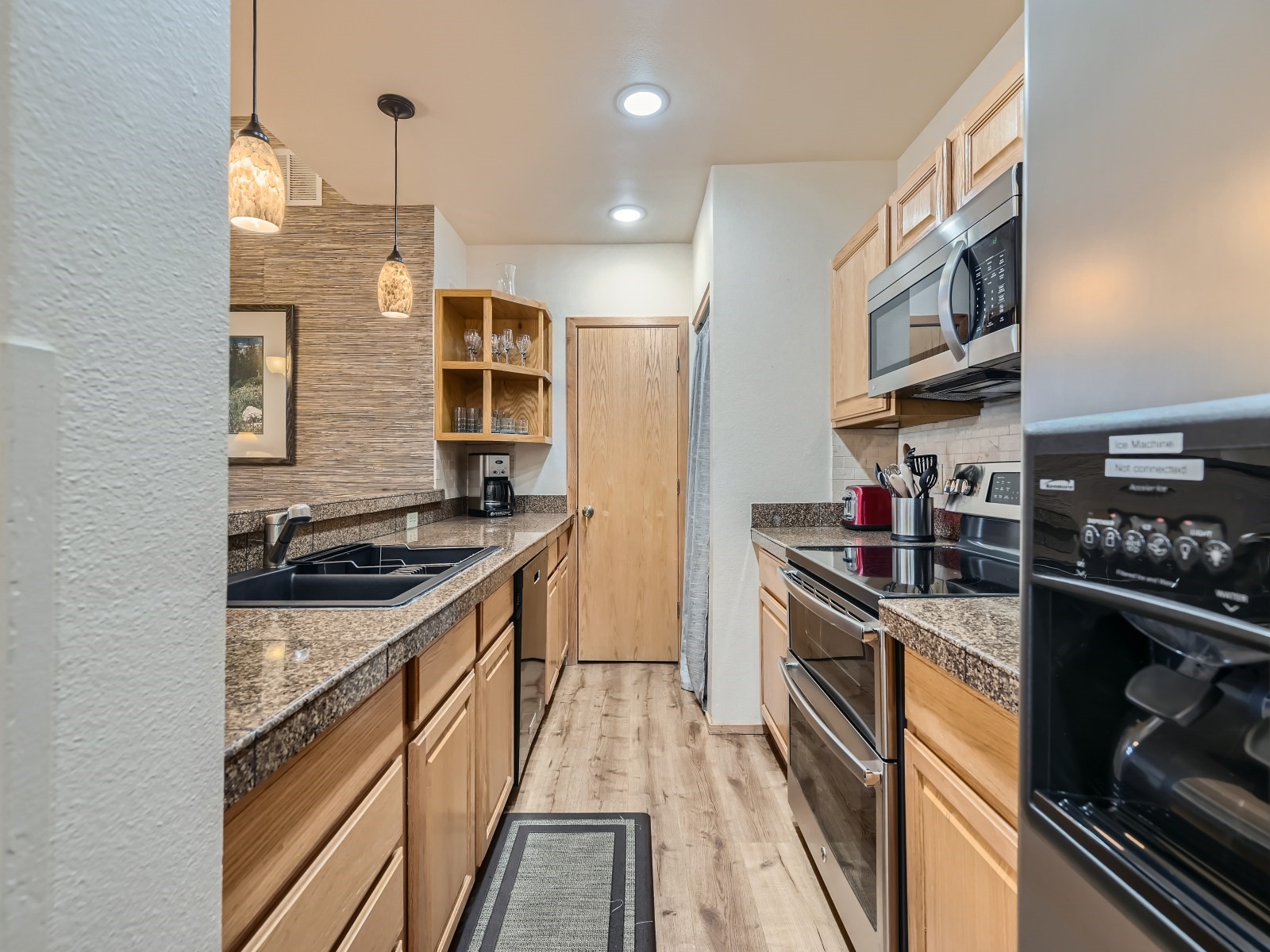 1650 Lakeview TERRACE 205E