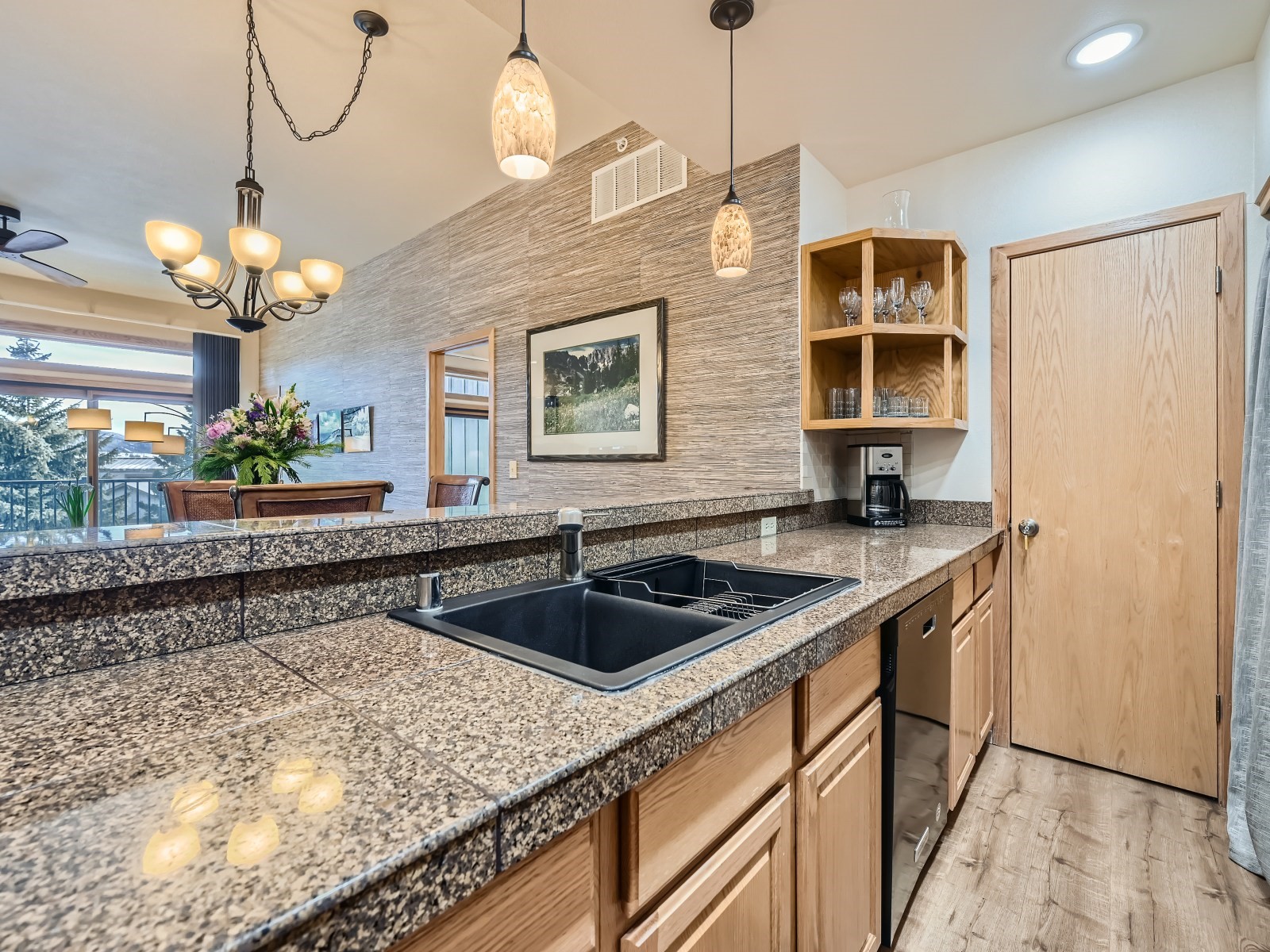 1650 Lakeview TERRACE 205E