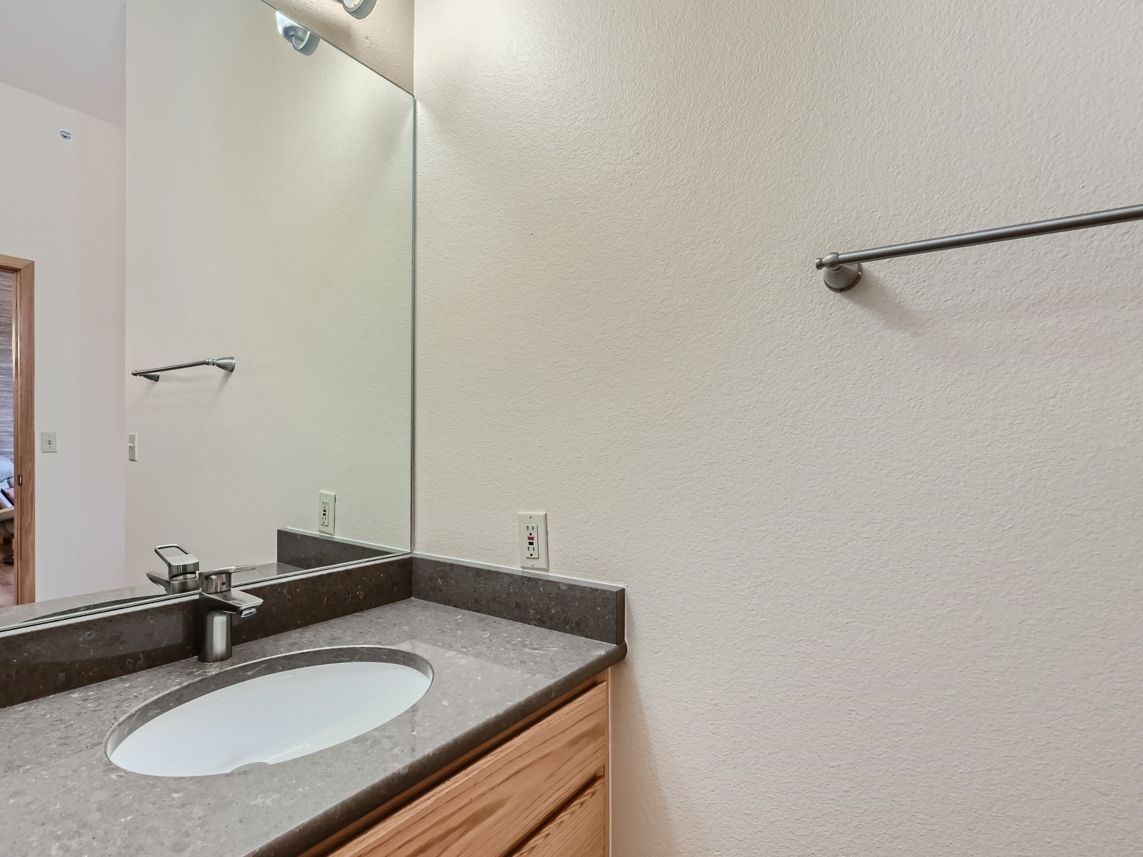 1650 Lakeview TERRACE 205E