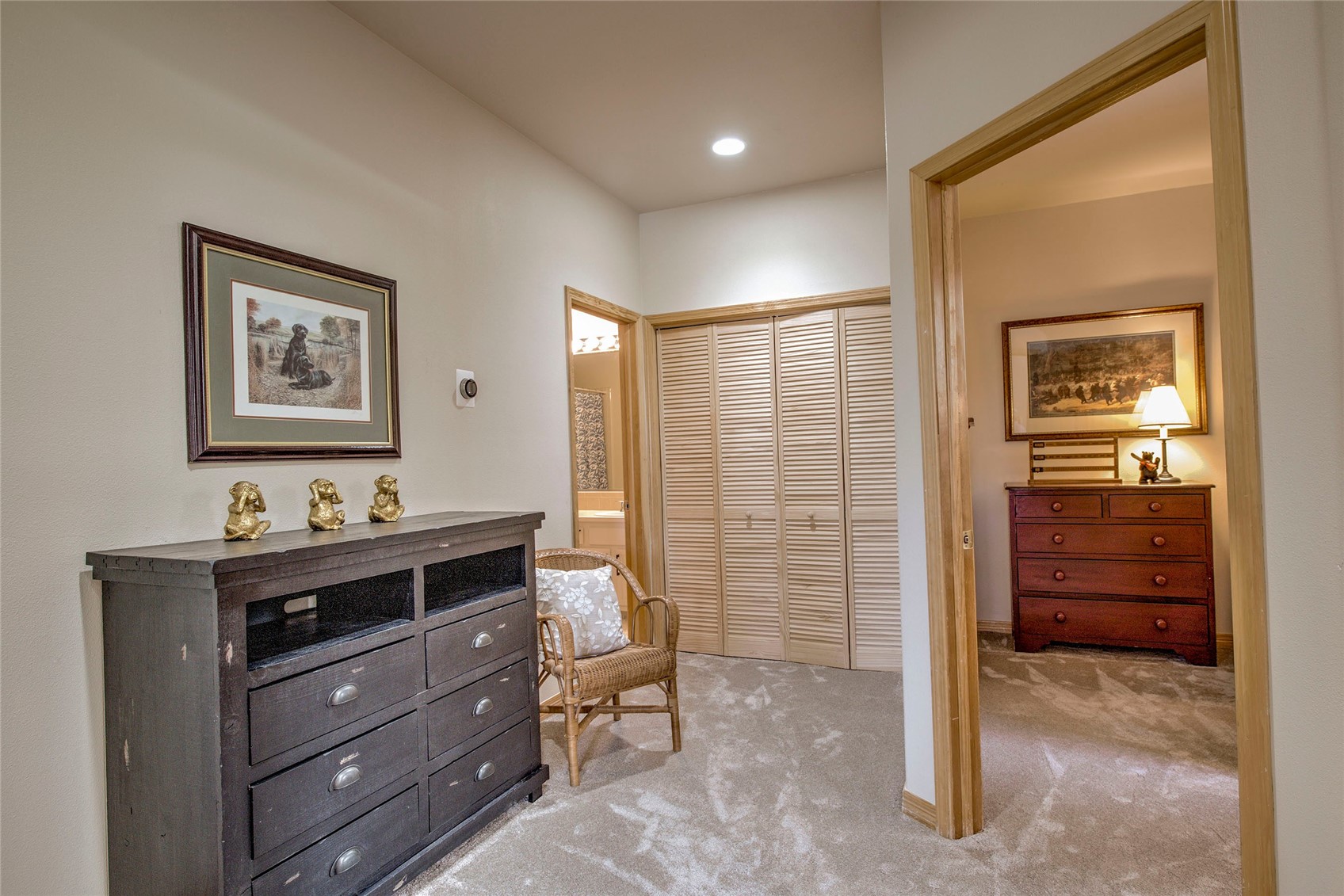 476 Highwood CIRCLE 23