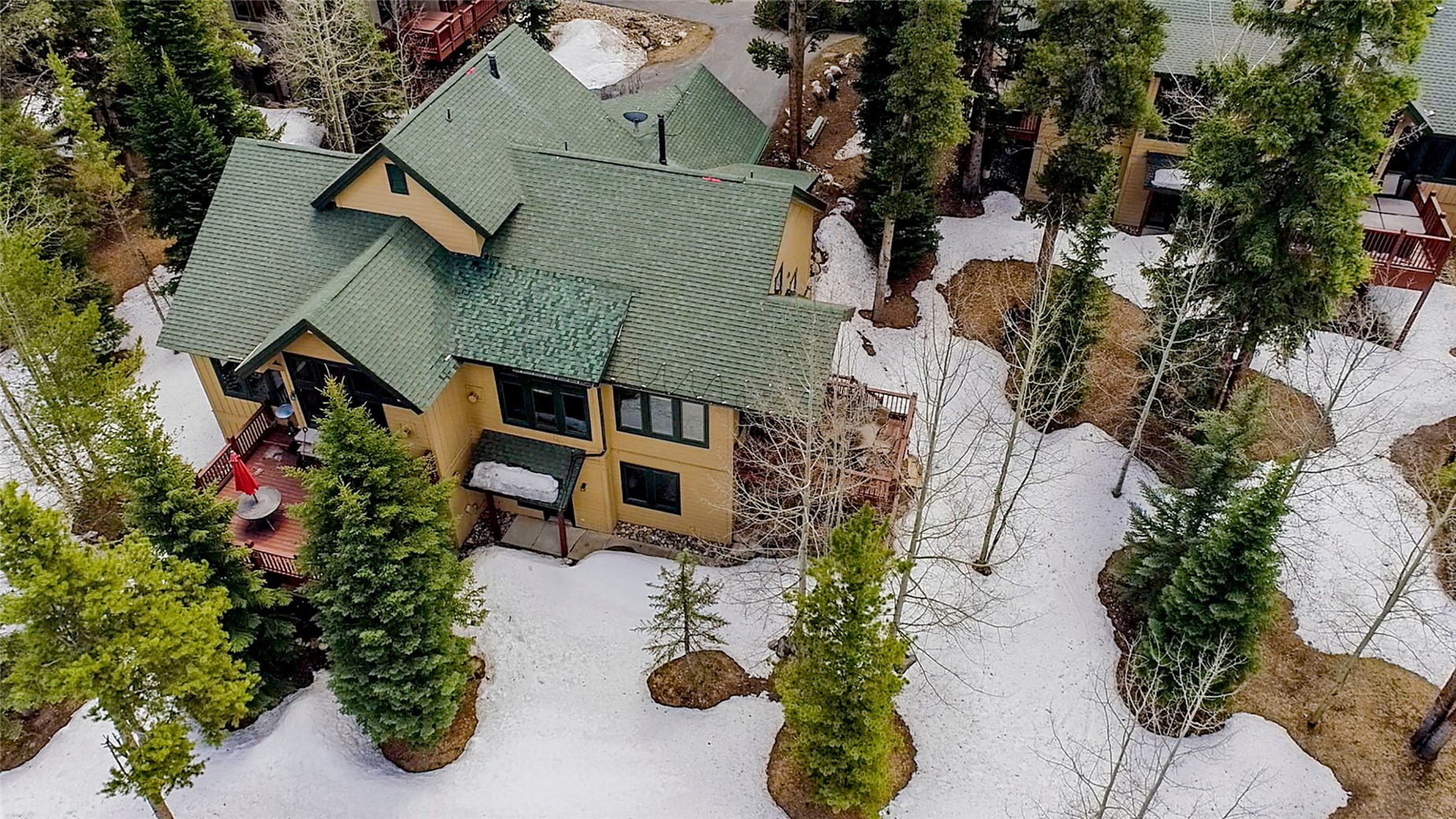 476 Highwood CIRCLE 23