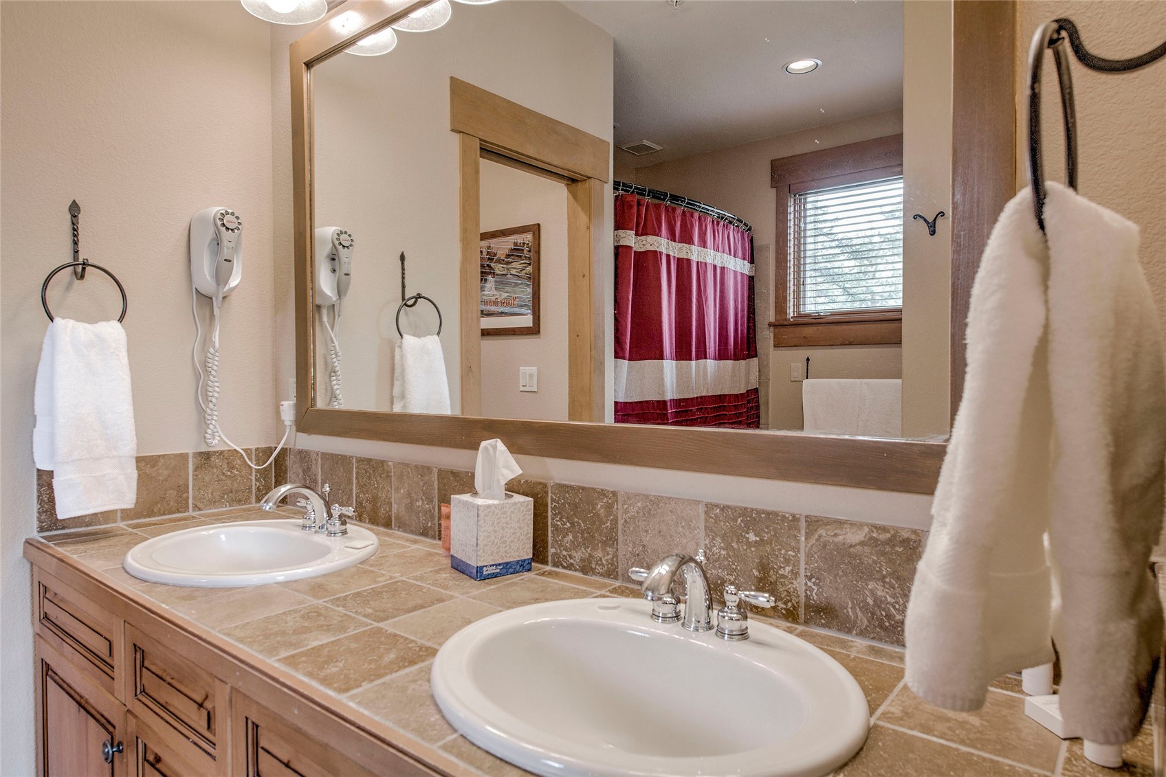 105 River Course DRIVE 9574