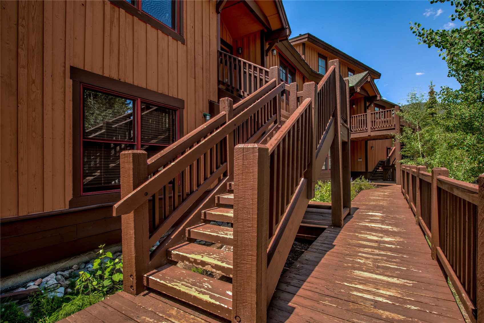 105 River Course DRIVE 9574