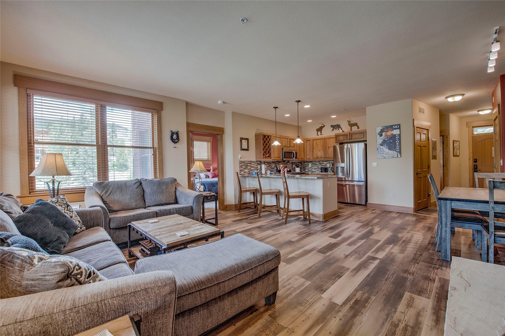 105 River Course DRIVE 9574