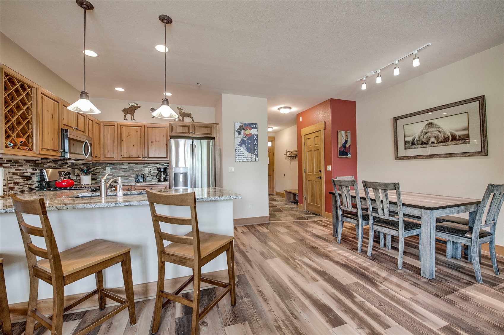105 River Course DRIVE 9574